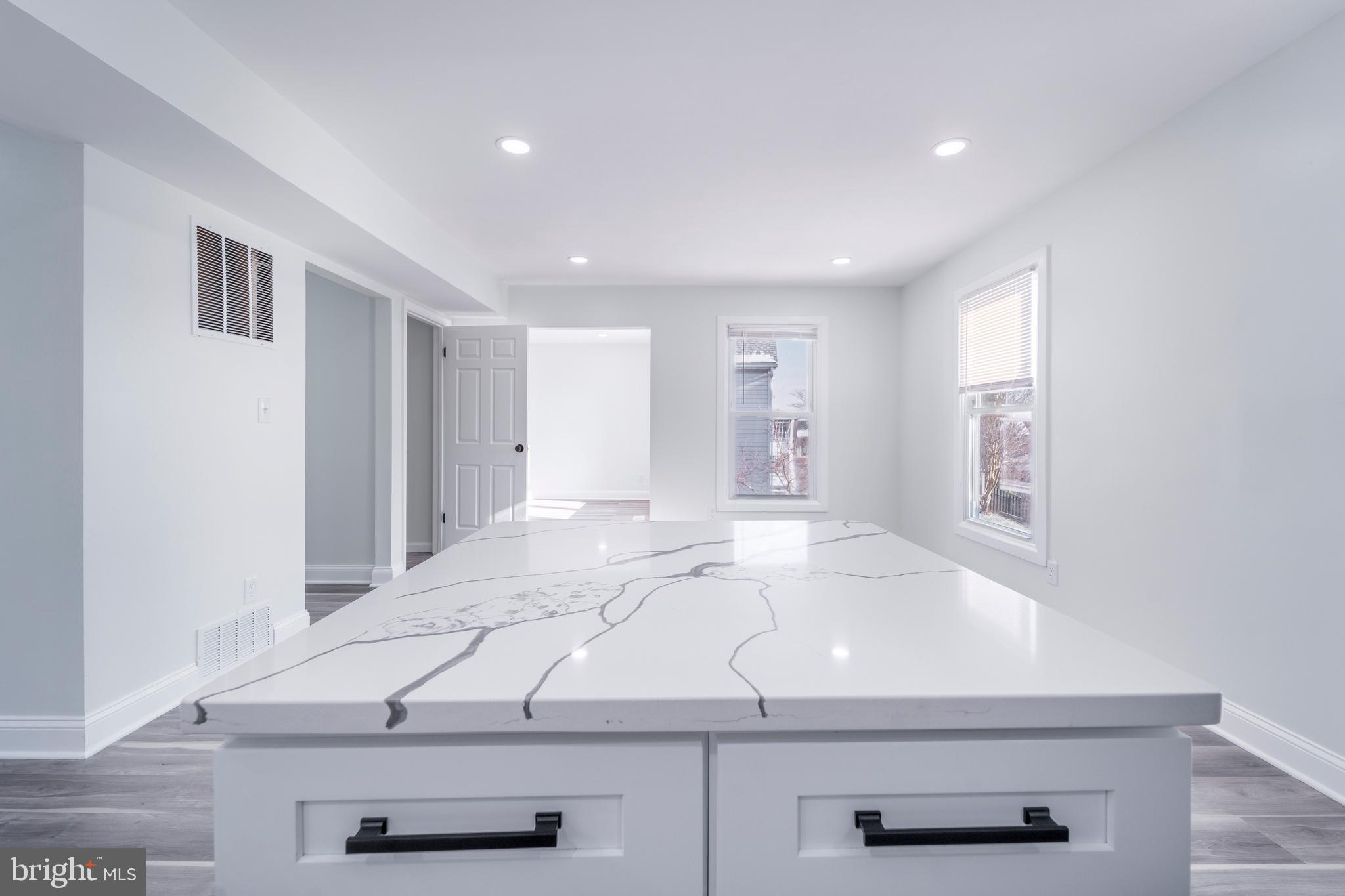 OAKHURST - Residential