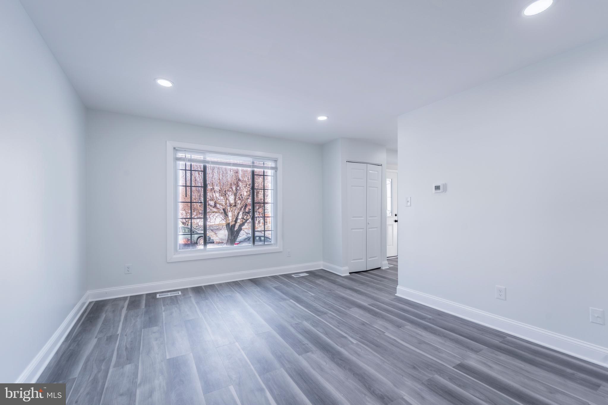 OAKHURST - Residential