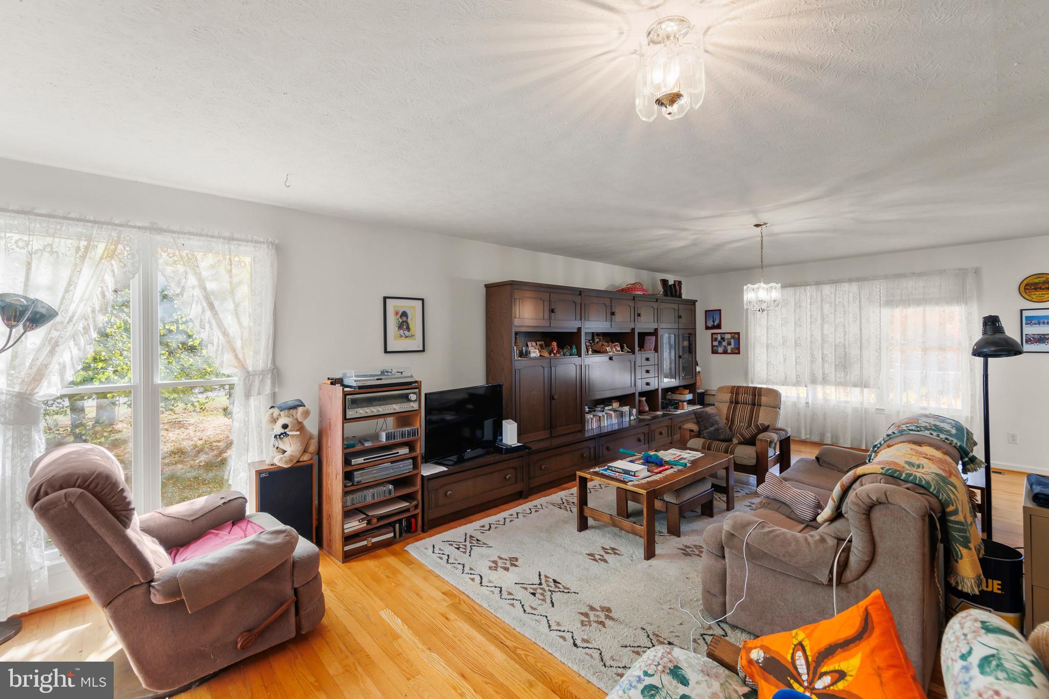 PIONEER HEIGHTS - Residential