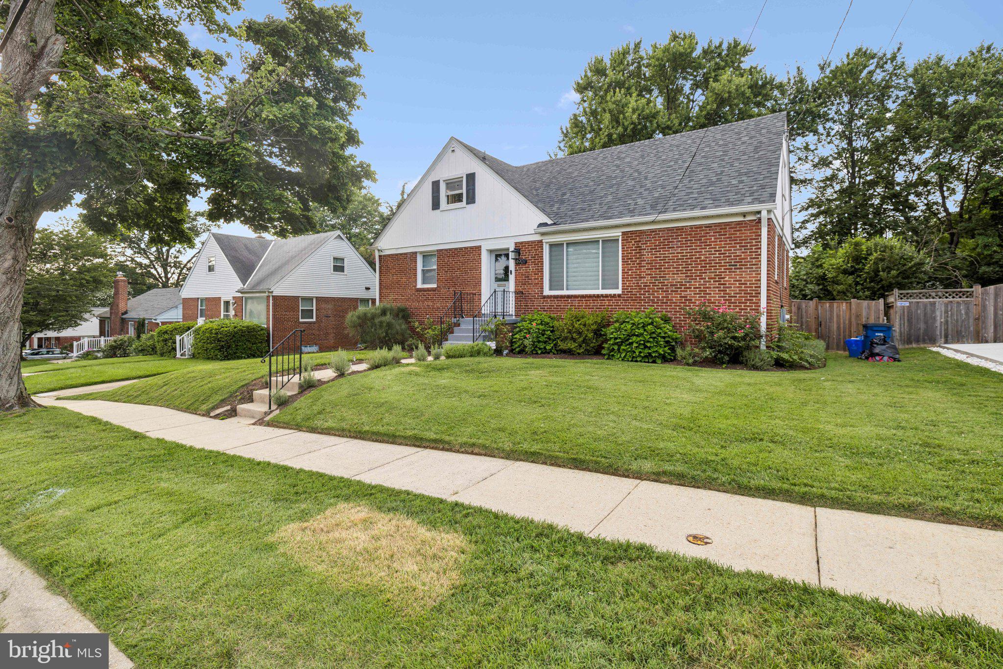 GARRETT PARK ESTATES - Residential