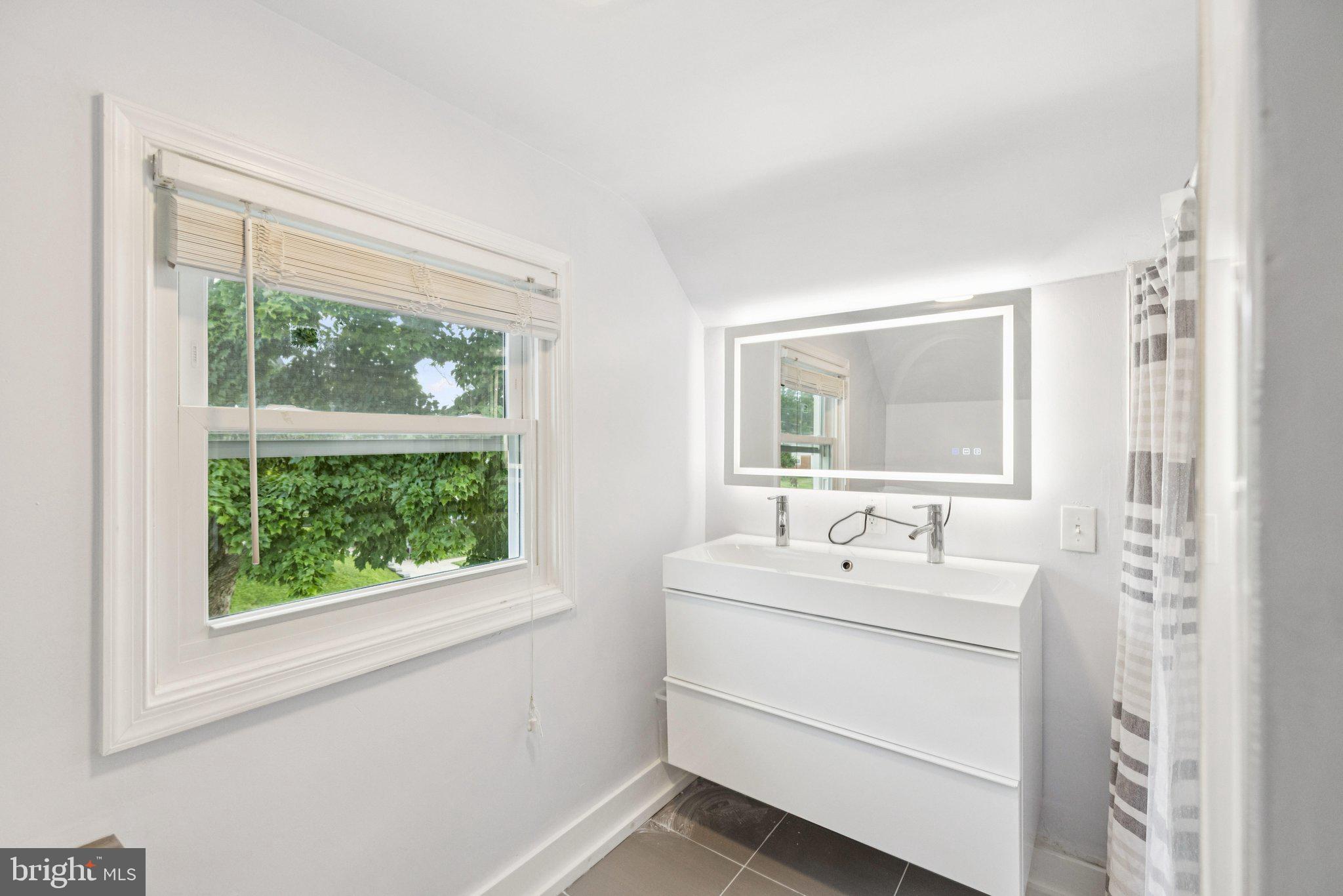 GARRETT PARK ESTATES - Residential