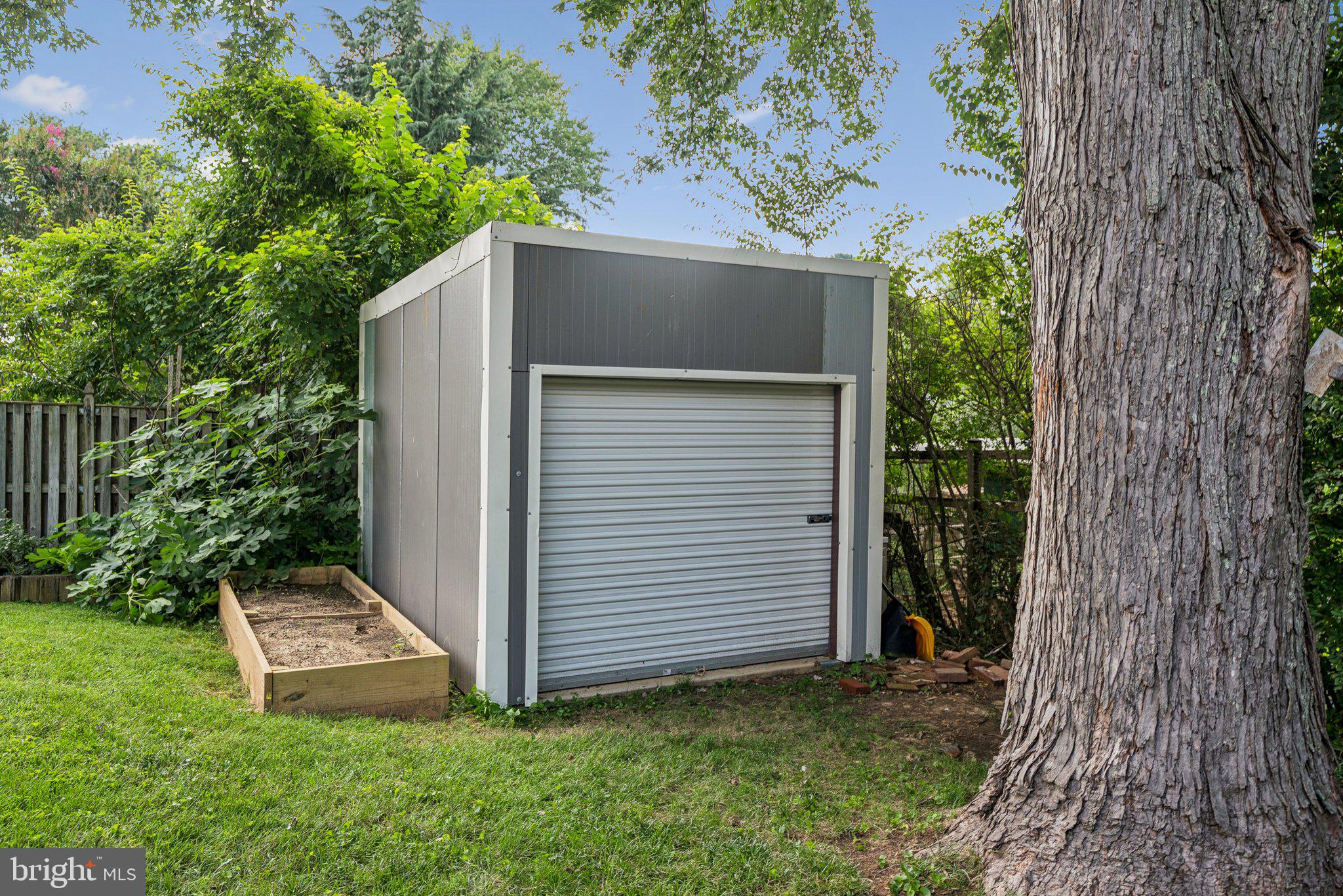 GARRETT PARK ESTATES - Residential