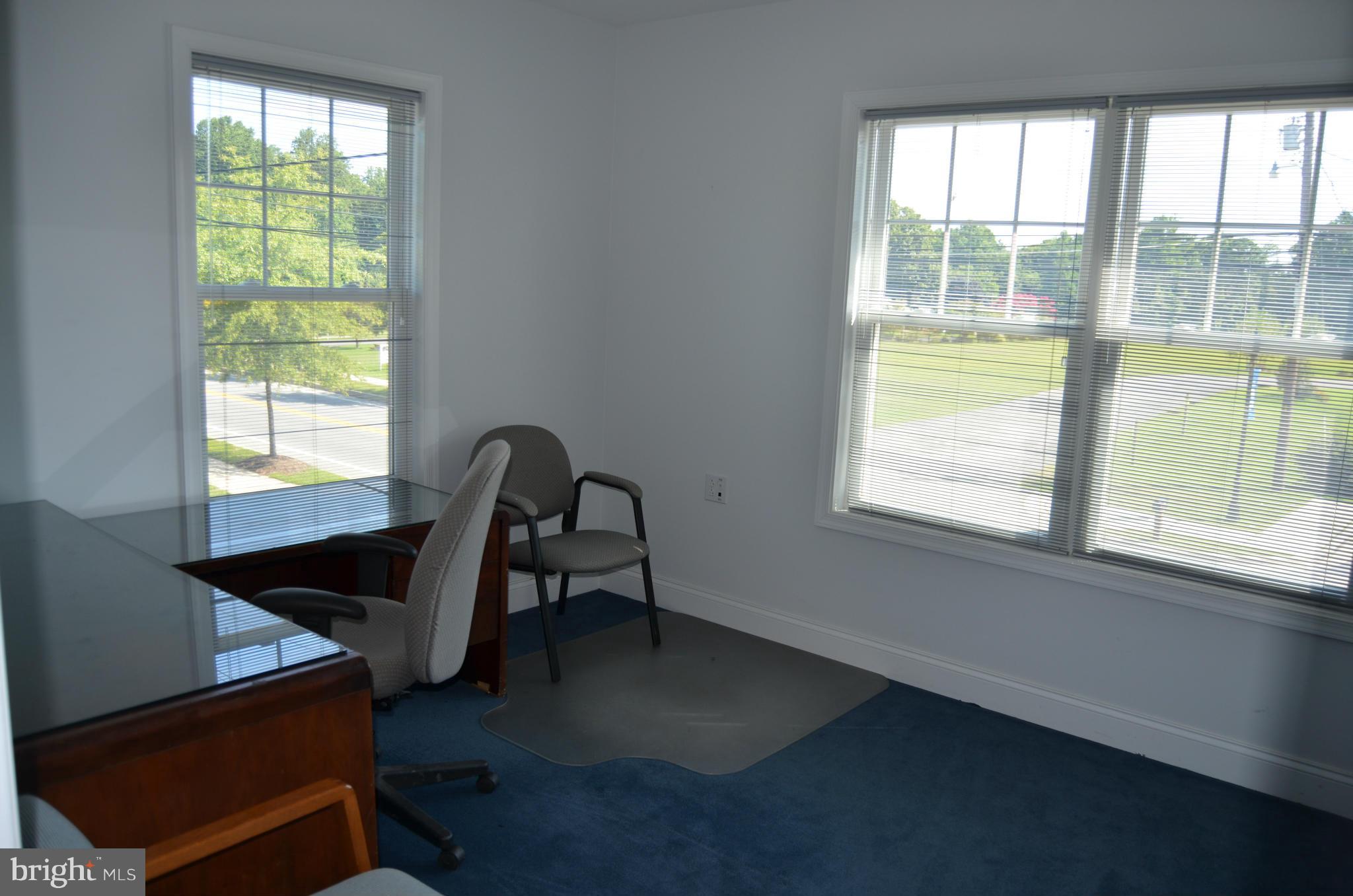 BRISCOE - Commercial Lease