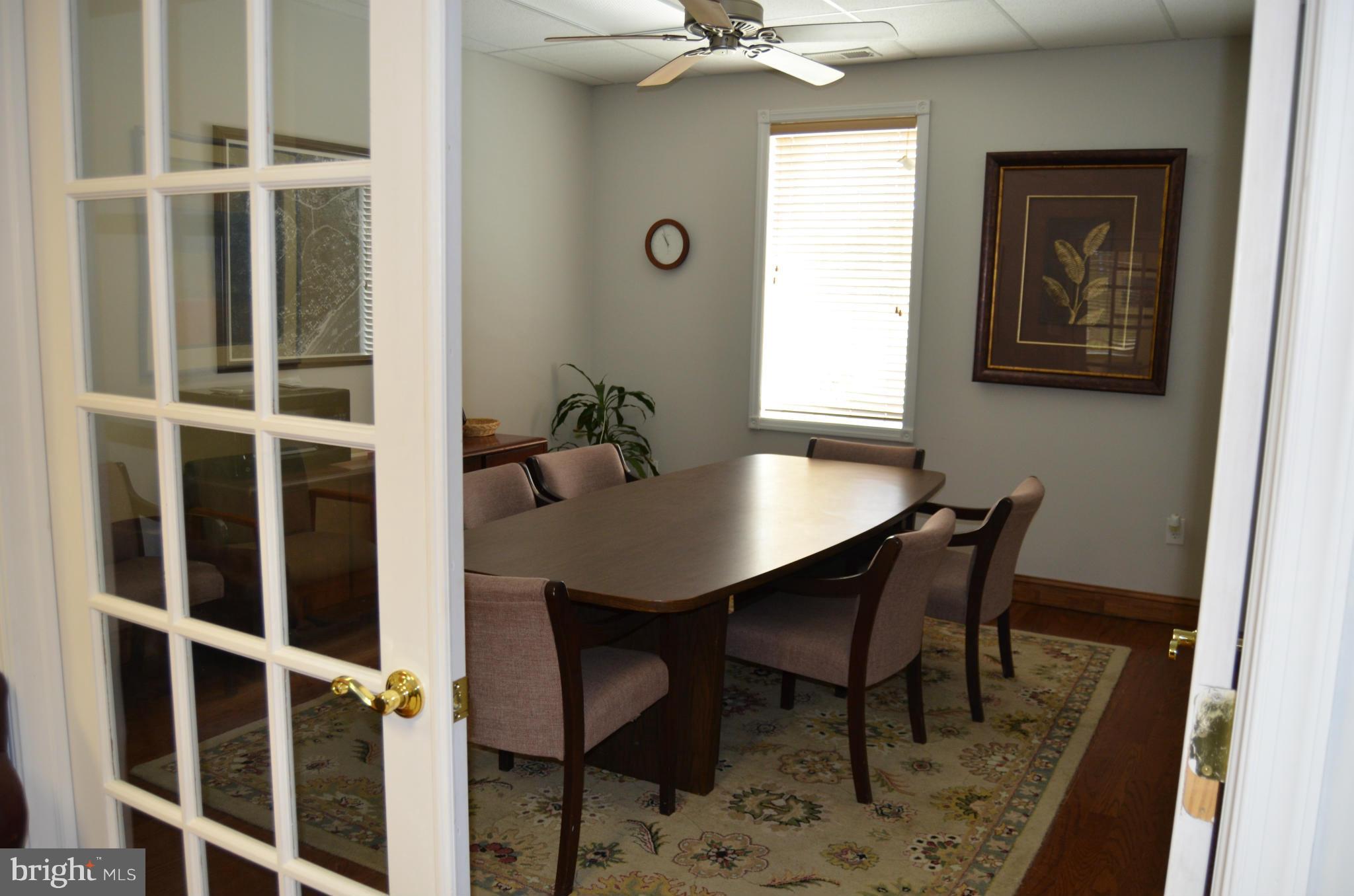 BRISCOE - Commercial Lease