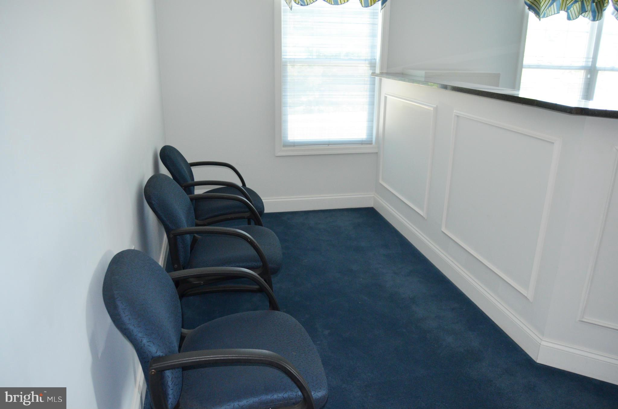 BRISCOE - Commercial Lease