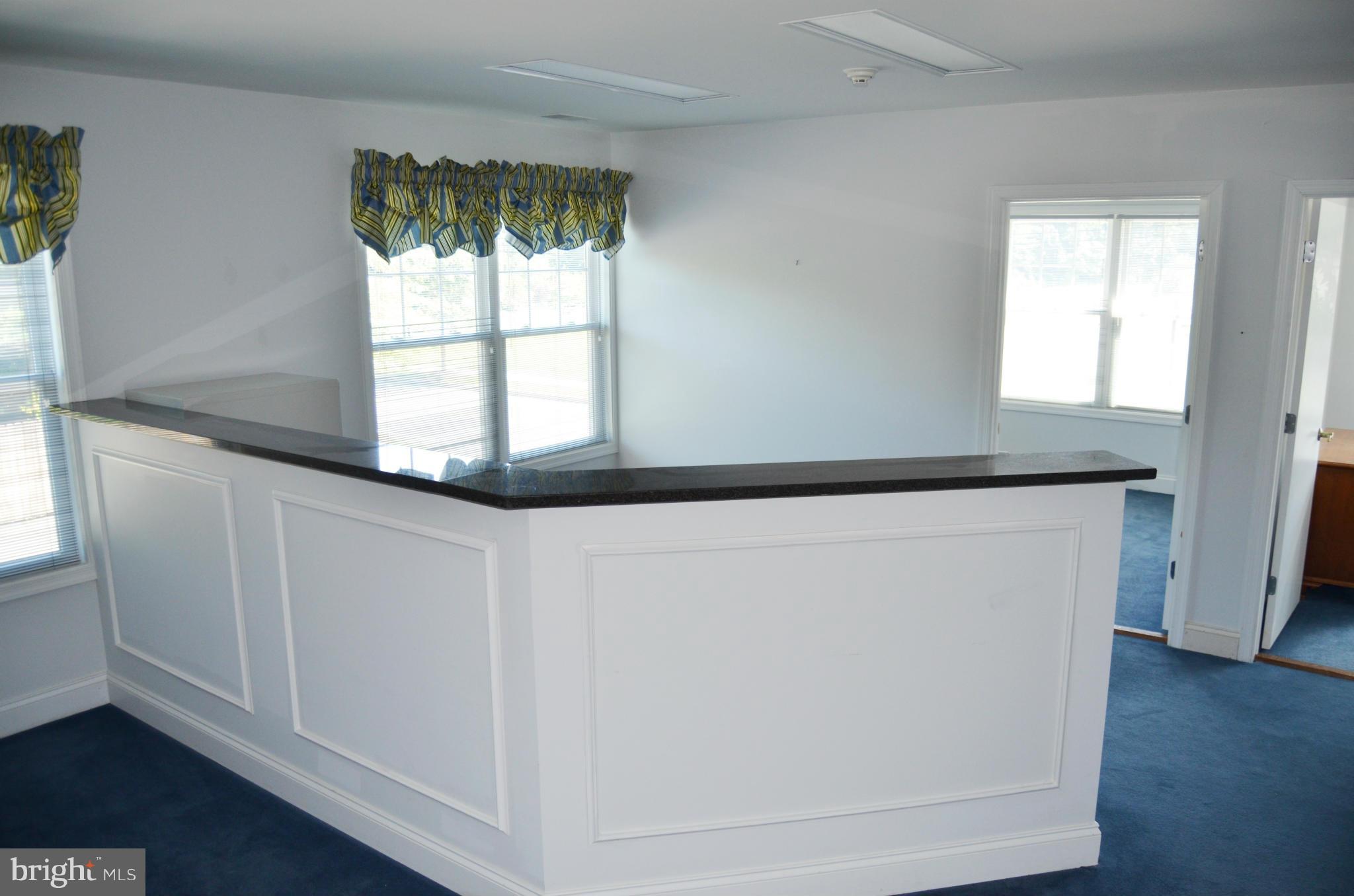 BRISCOE - Commercial Lease