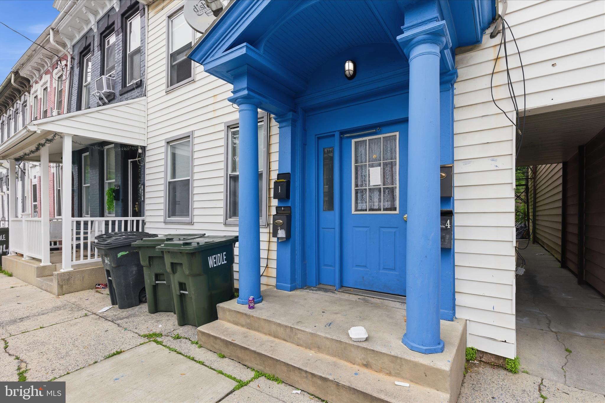 512 N 10TH STREET