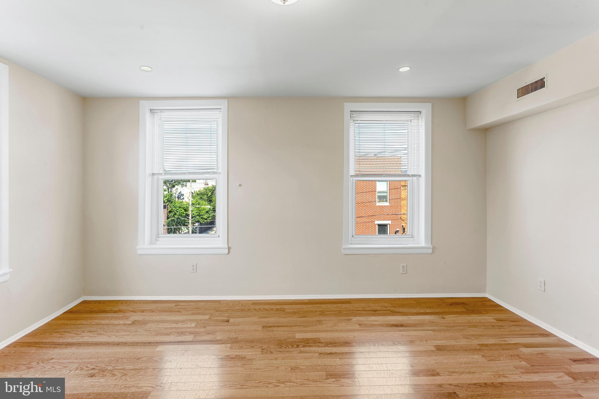 GRADUATE HOSPITAL - Residential Income