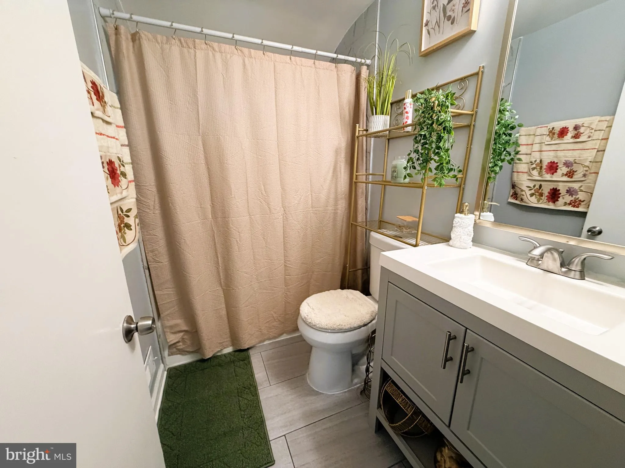 Rosedale, Maryland 21237, United States, 4 Bedrooms Bedrooms, ,2 BathroomsBathrooms,Residential,Coming Soon,218053