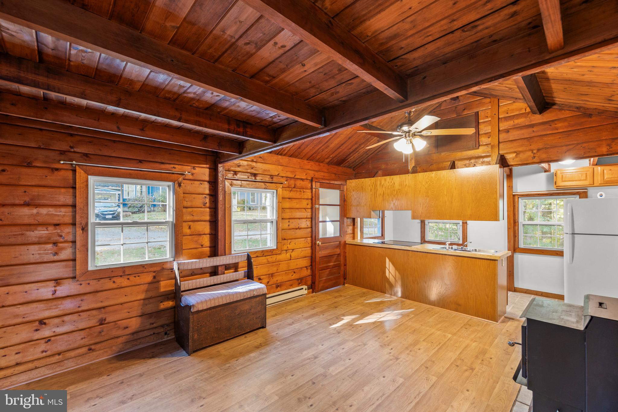 387 LAUREL LANE