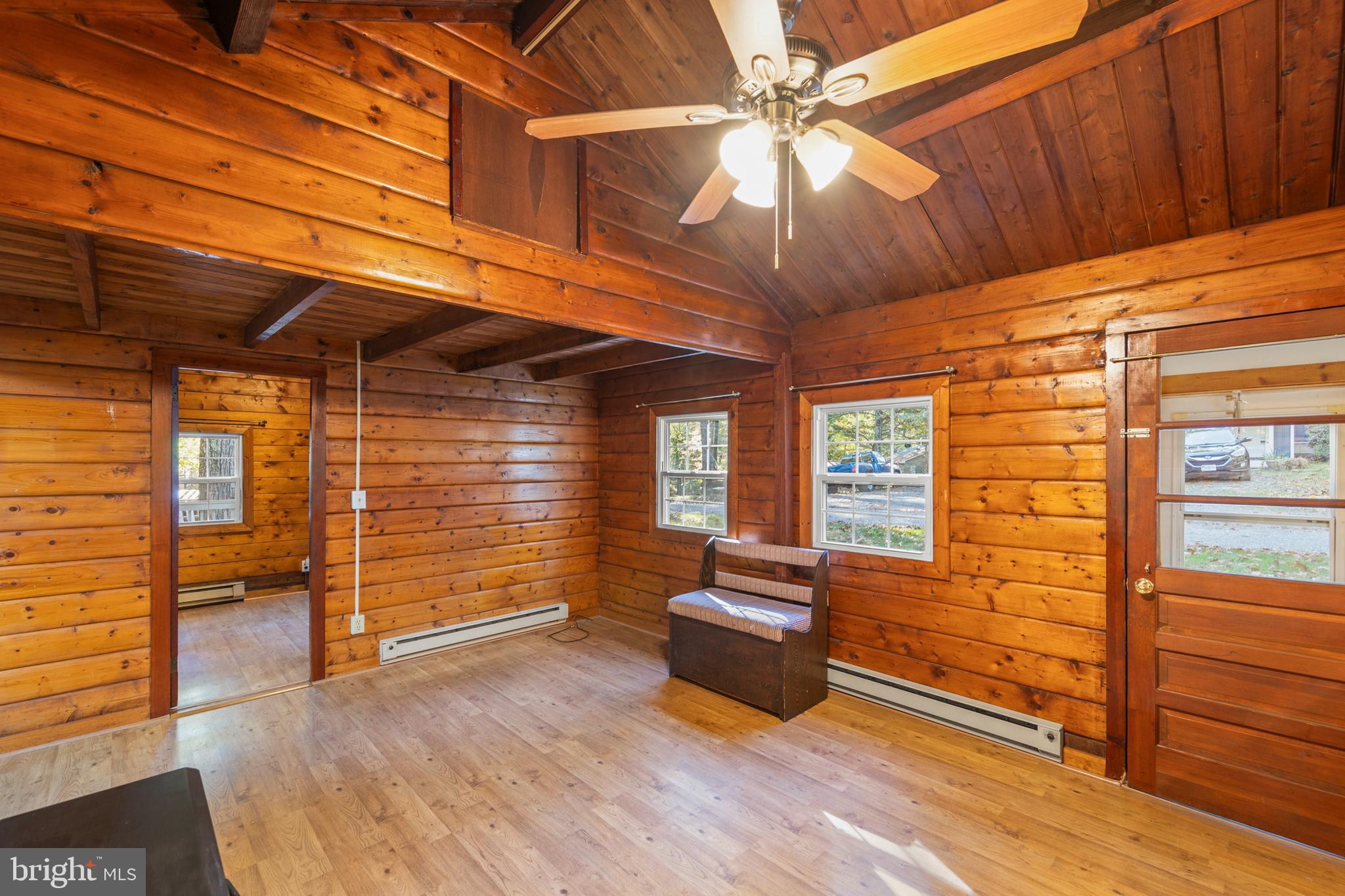 387 LAUREL LANE