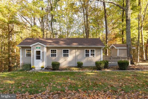 387 LAUREL LANE BLUEMONT VA 20135