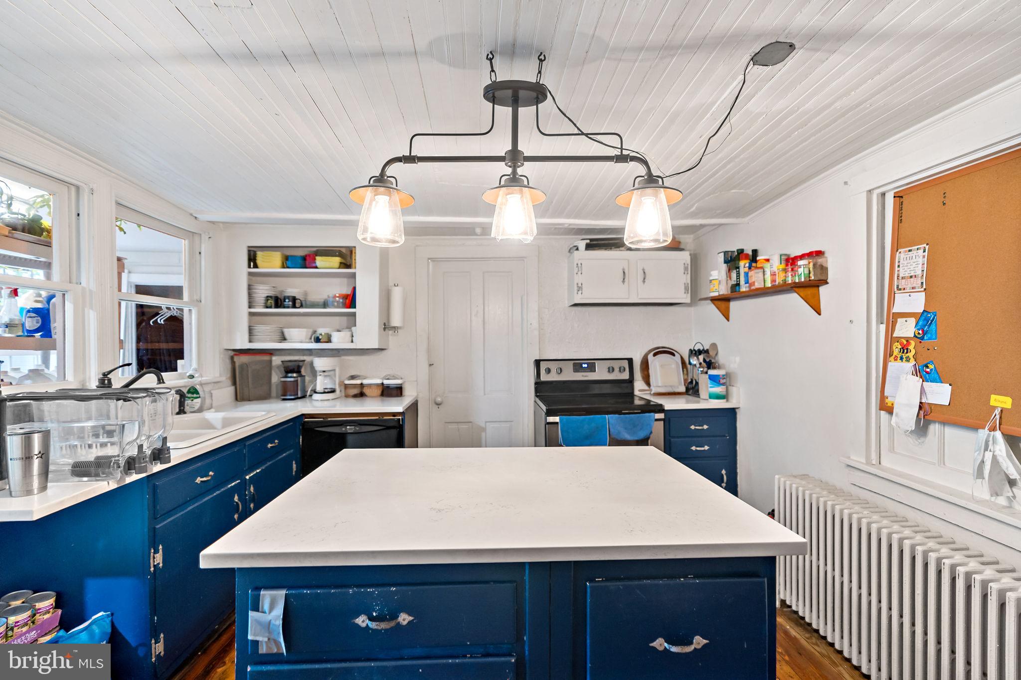 HEDGESVILLE - Commercial Sale