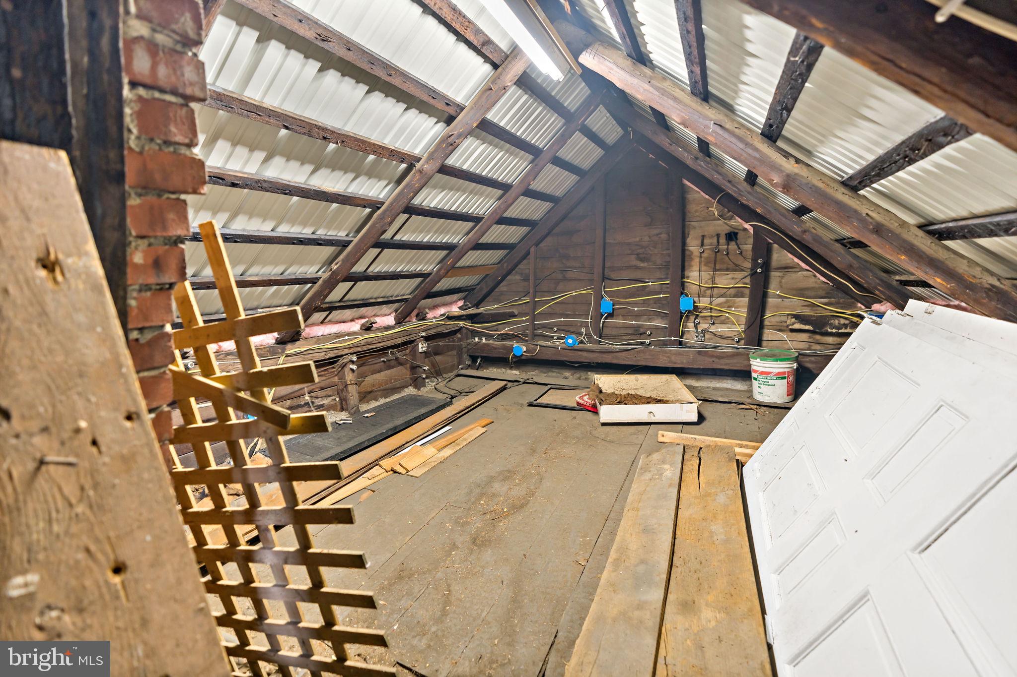 HEDGESVILLE - Commercial Sale