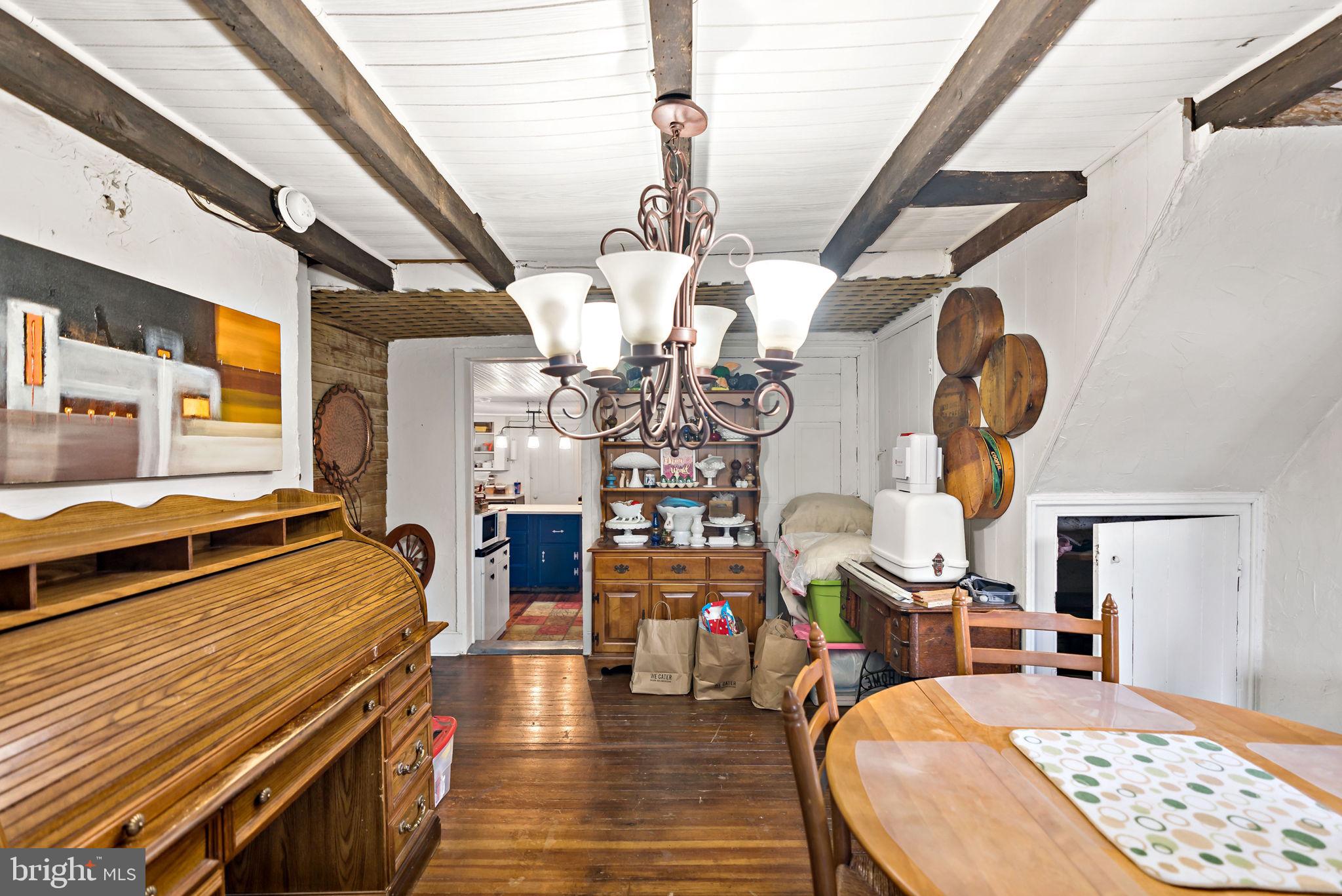 HEDGESVILLE - Commercial Sale