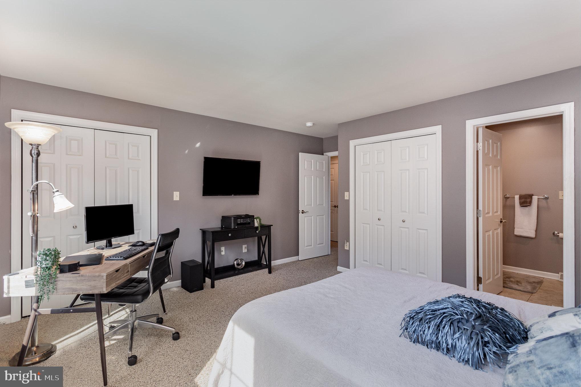 THE MEADOWS - Residential