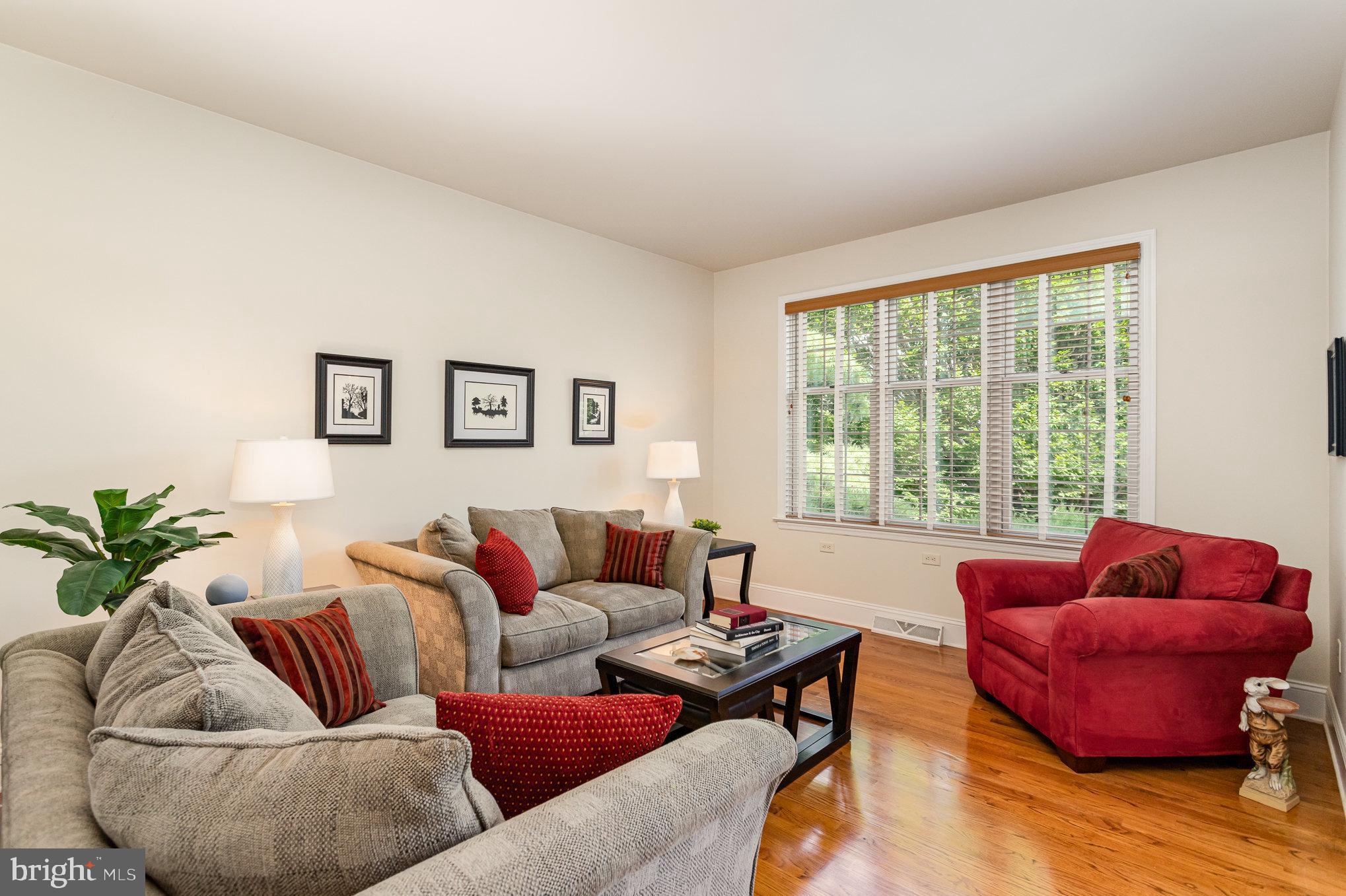 THE MEADOWS - Residential