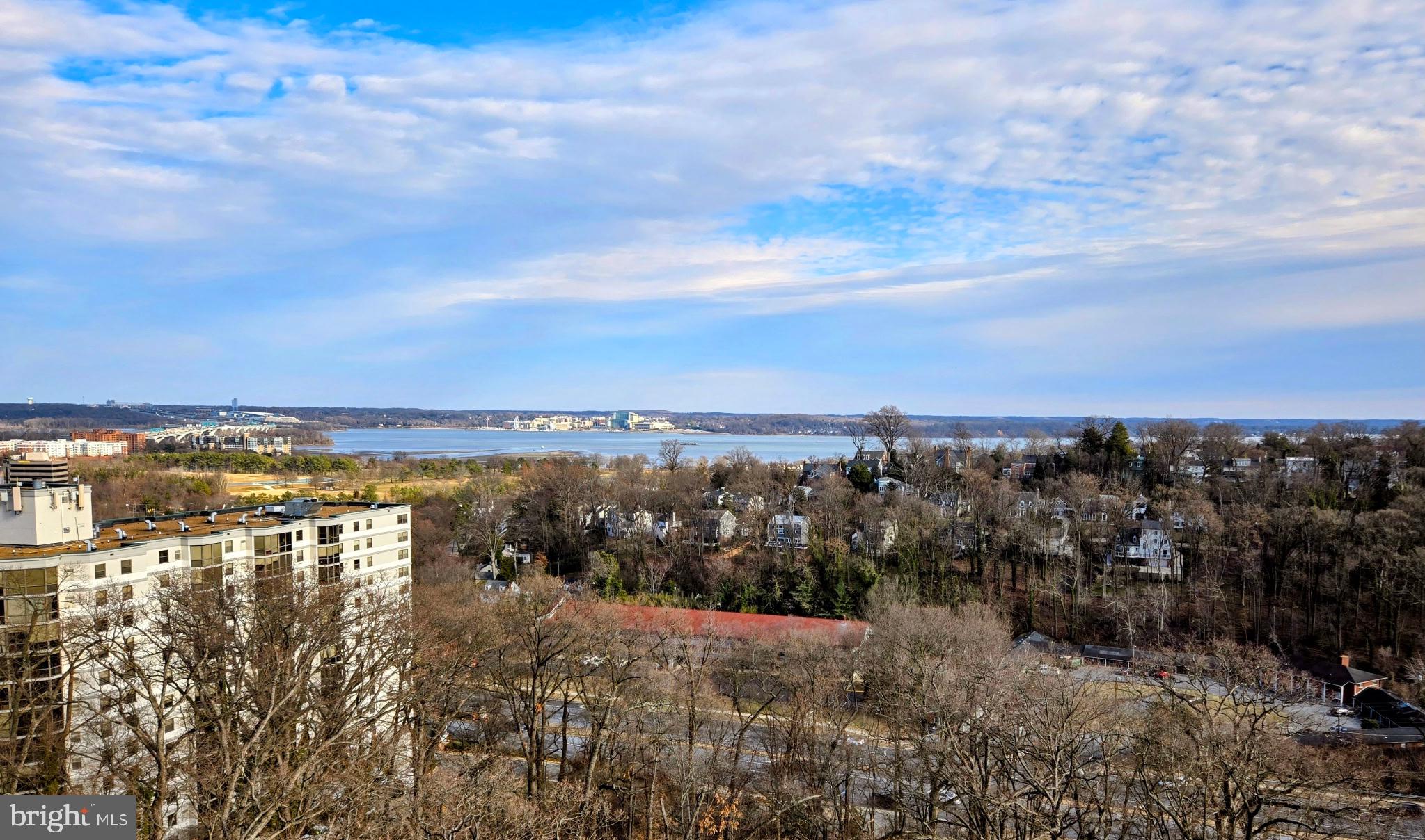 MONTEBELLO - Residential