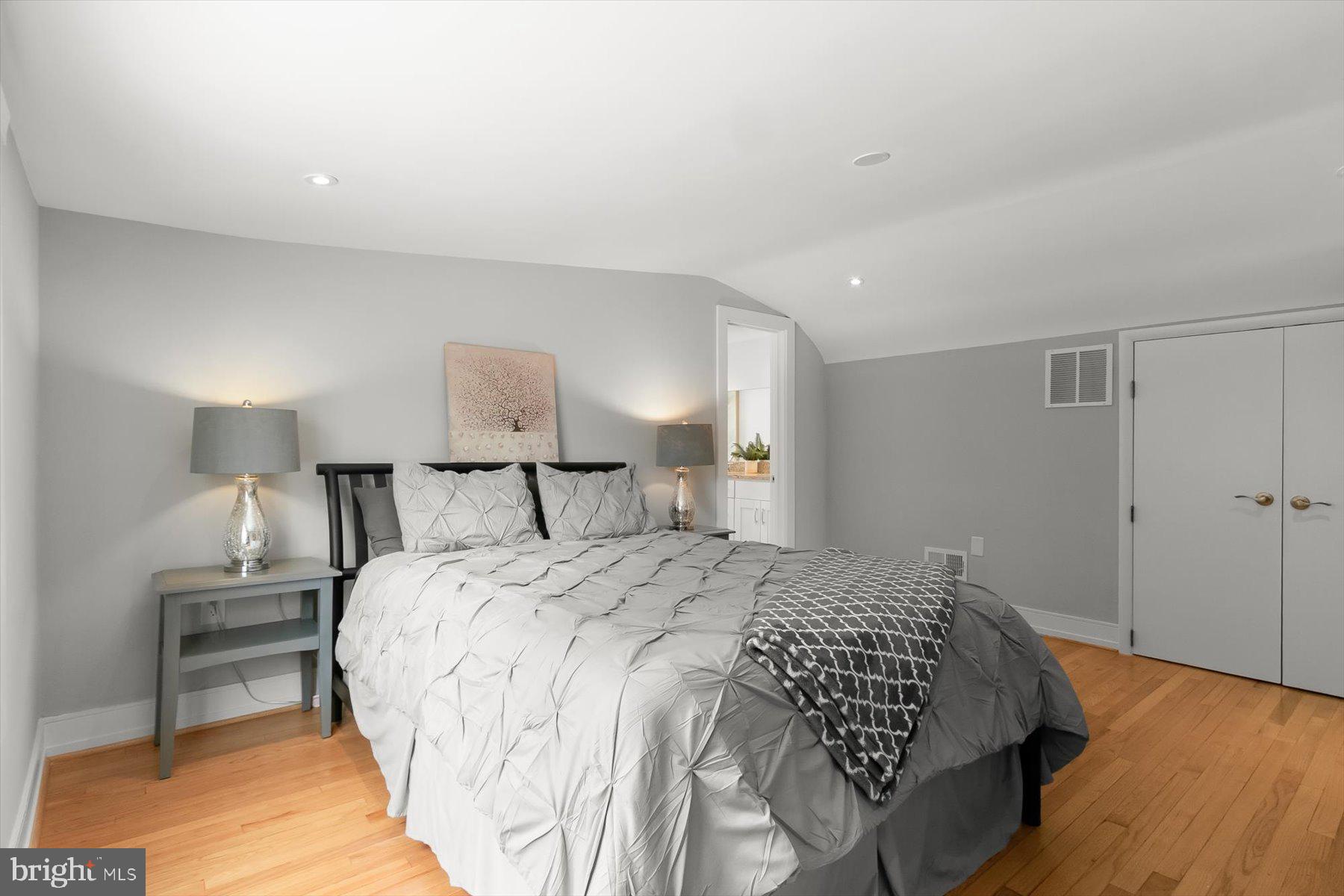 WHEATON OUT RES. (2) - Residential
