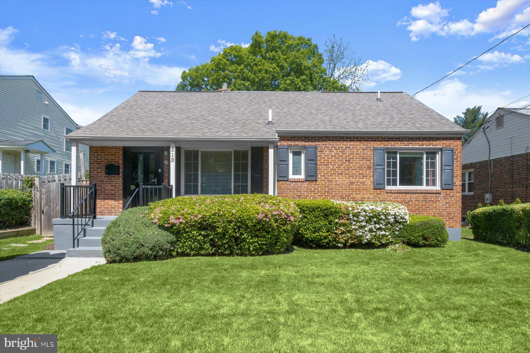 513 GILMOURE DRIVE
