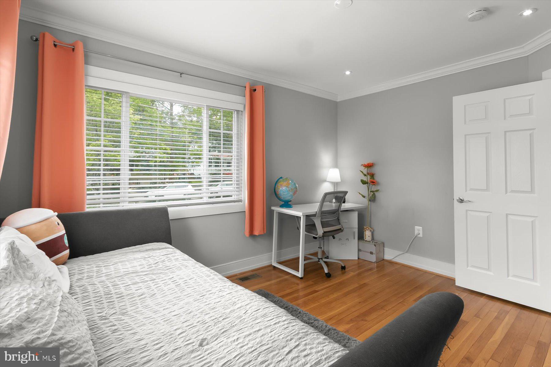 WHEATON OUT RES. (2) - Residential
