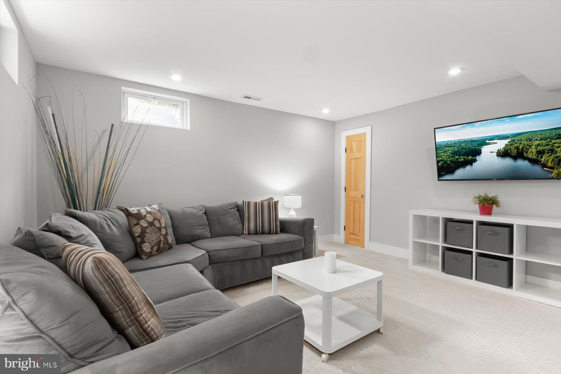 WHEATON OUT RES. (2) - Residential