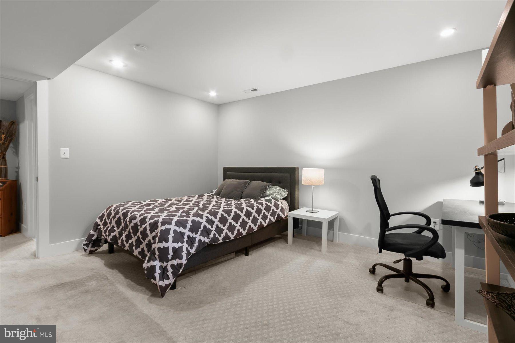 WHEATON OUT RES. (2) - Residential