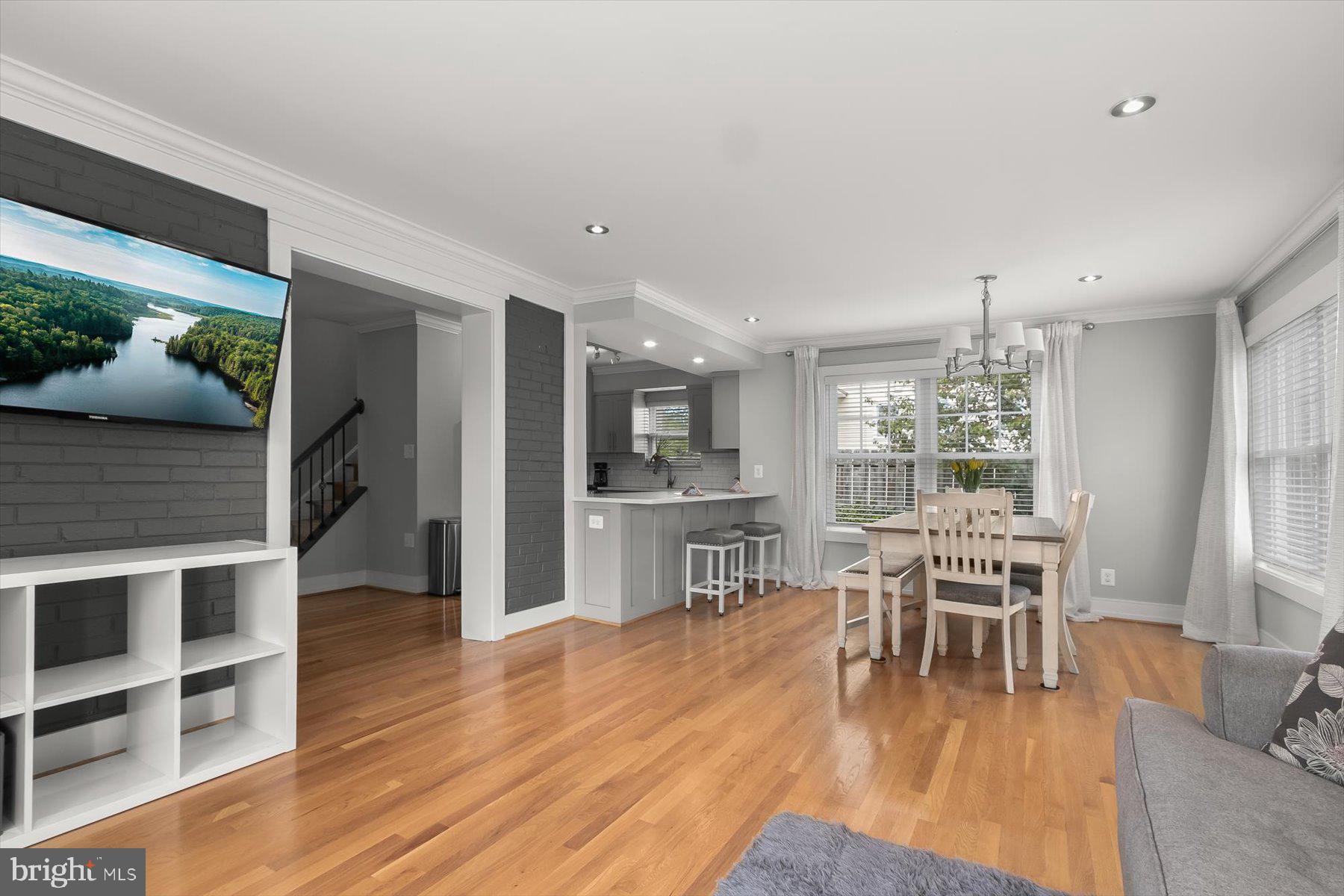 WHEATON OUT RES. (2) - Residential