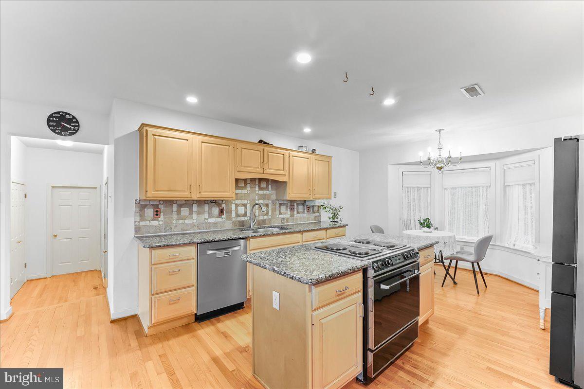 BROAD RUN - Residential