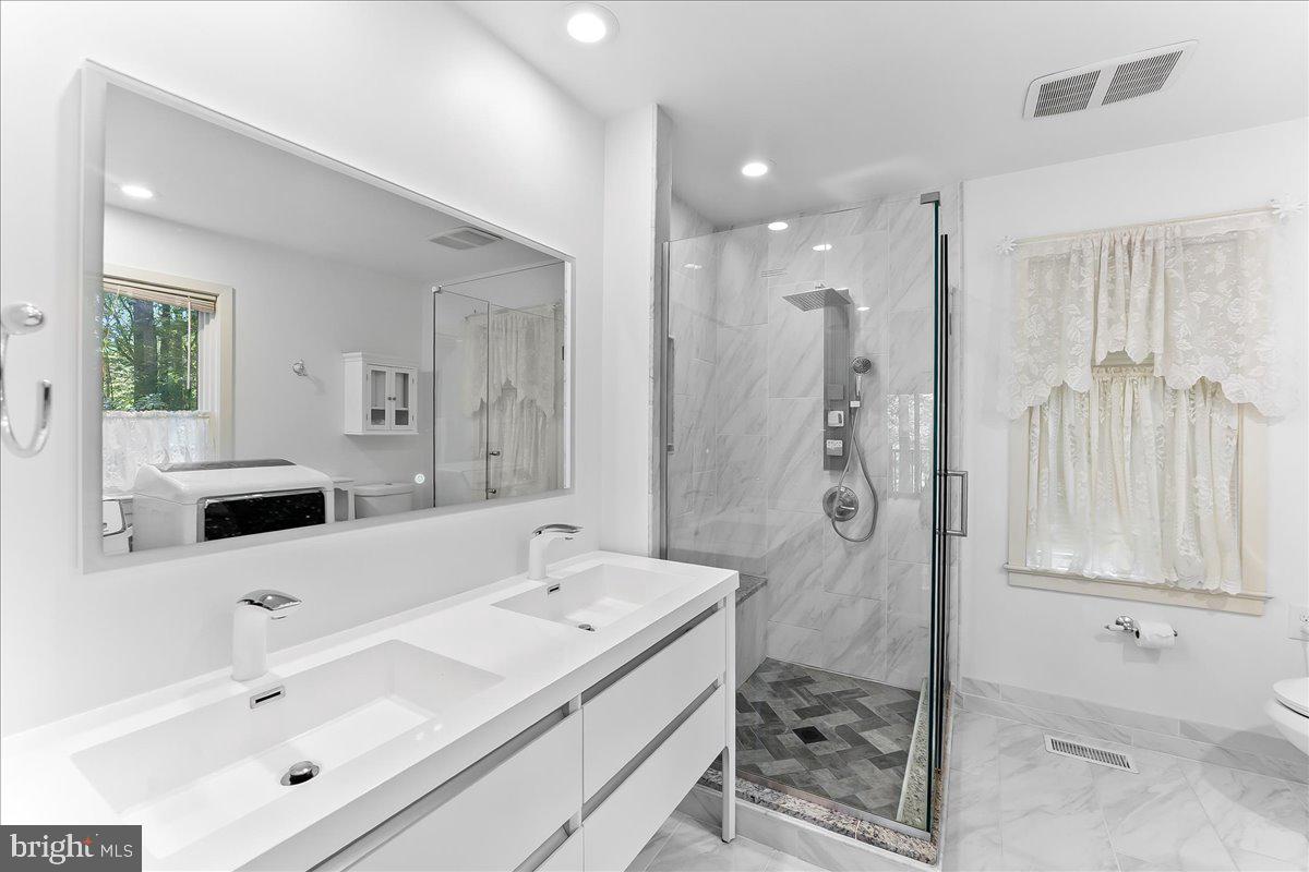 BROAD RUN - Residential