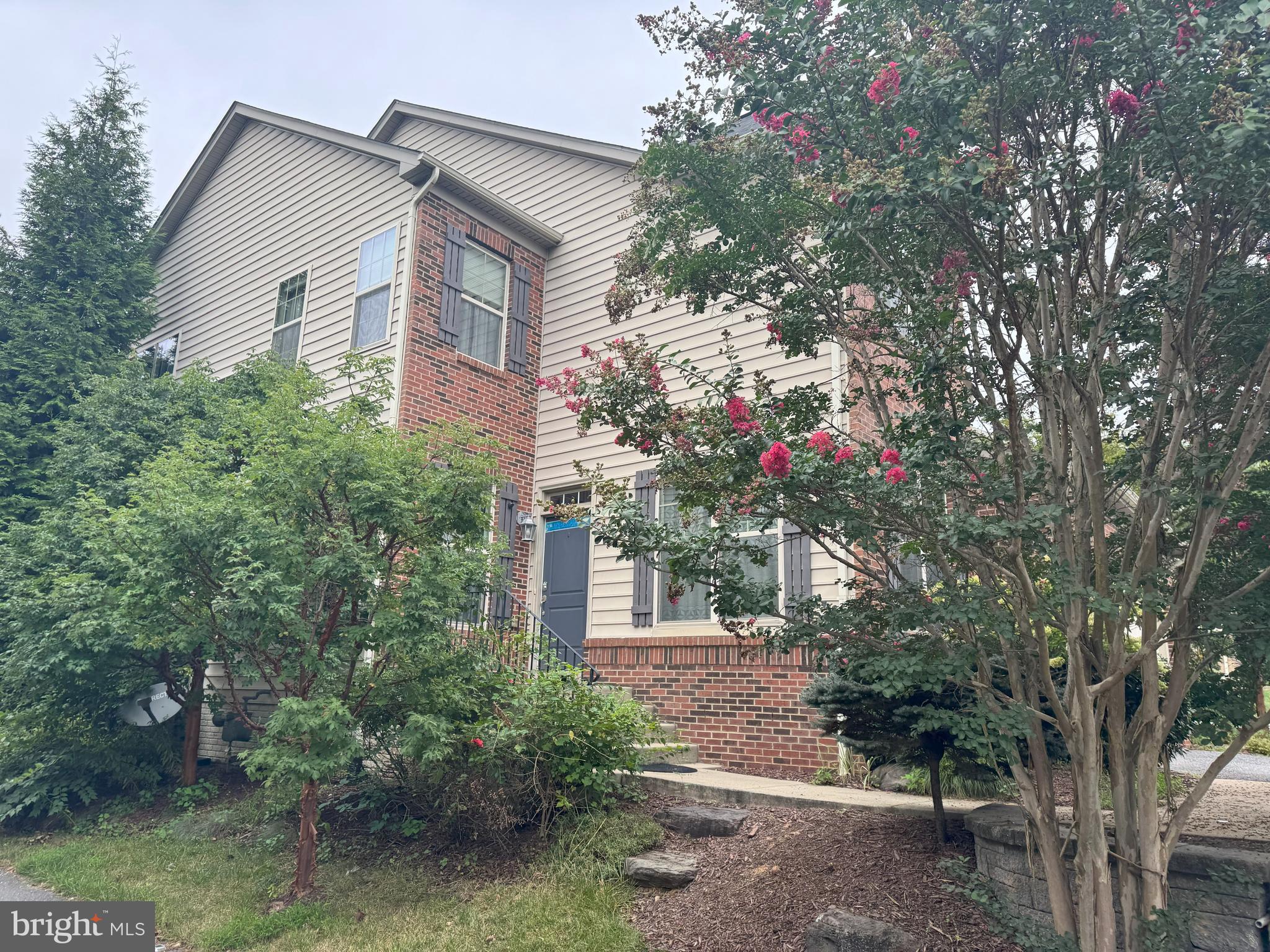 3037 MOORE LANE