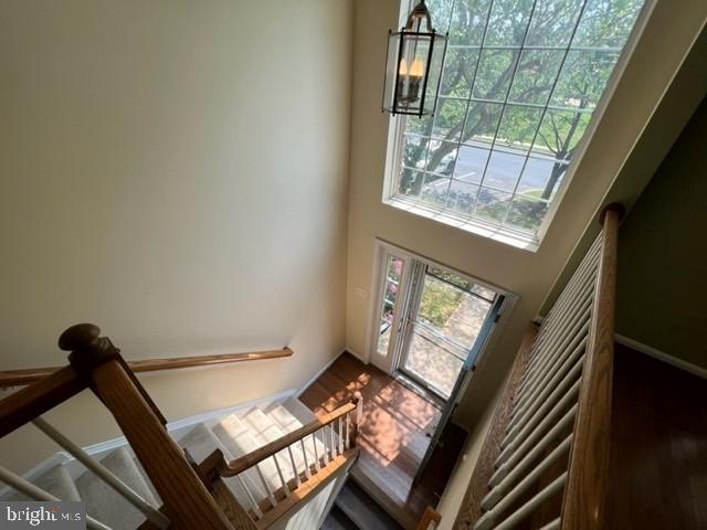 NORTH CROSSING - Residential Lease