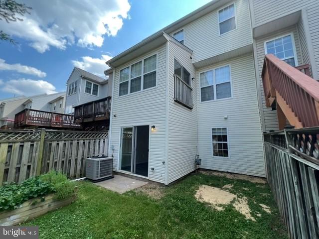 NORTH CROSSING - Residential Lease