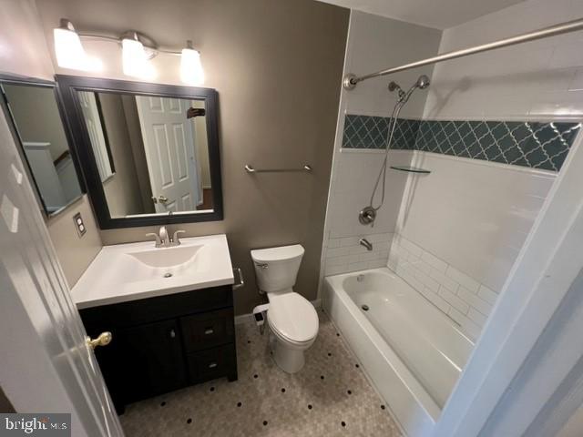 NORTH CROSSING - Residential Lease