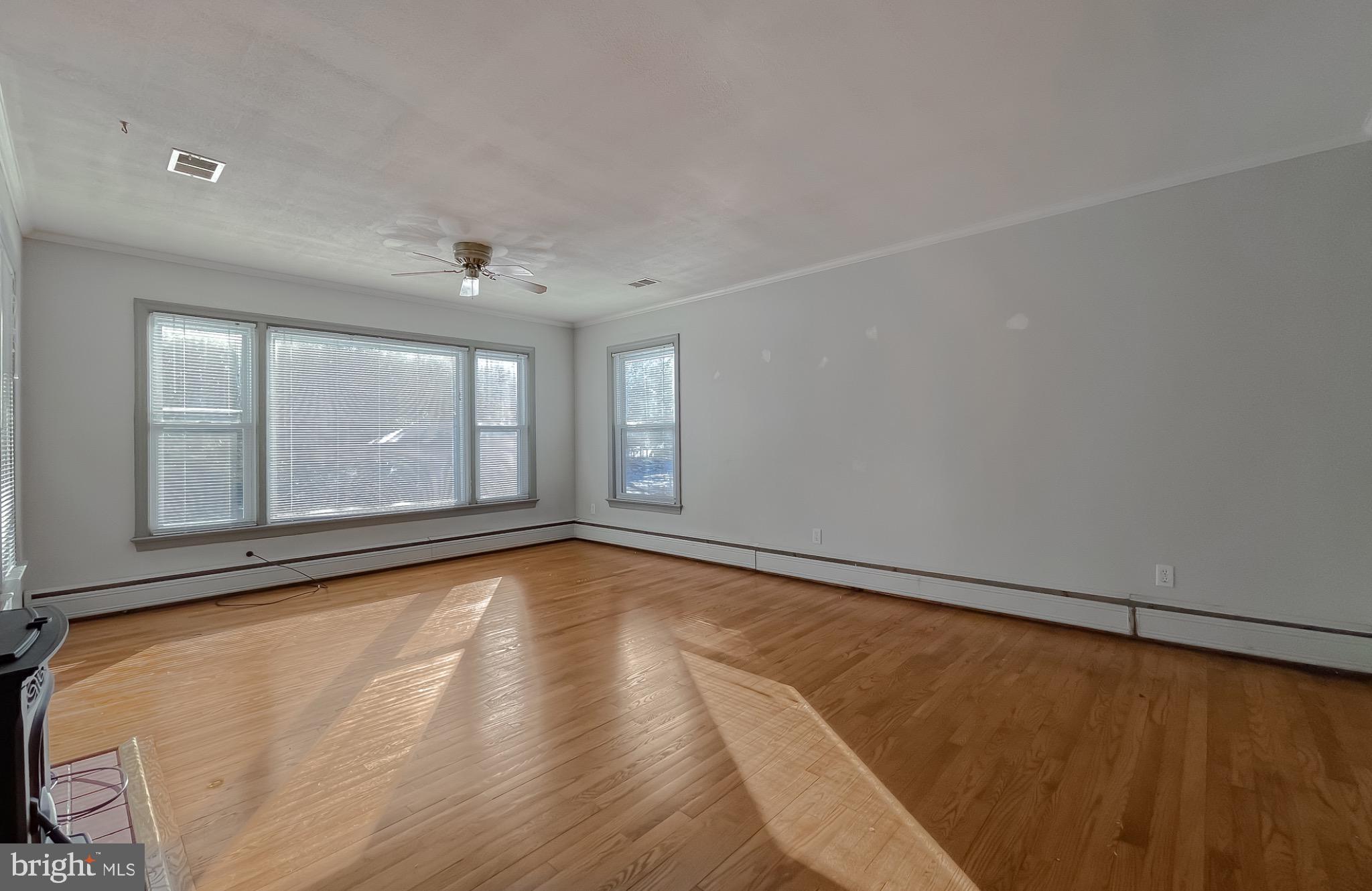 TOWN CREEK - Residential