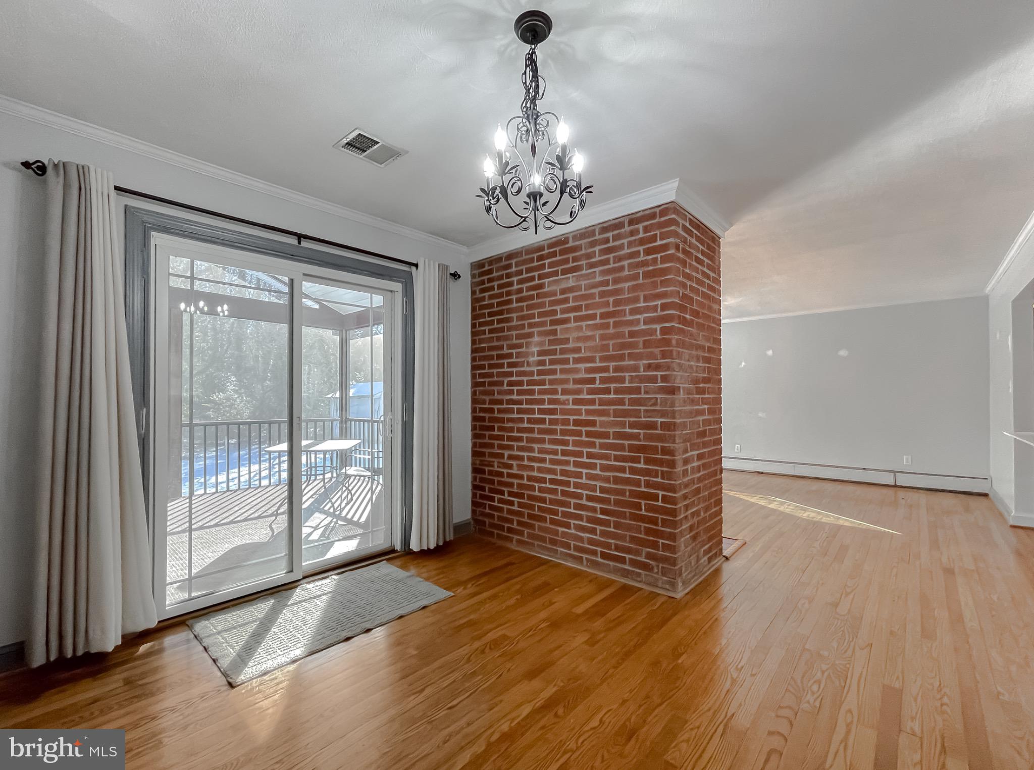 TOWN CREEK - Residential