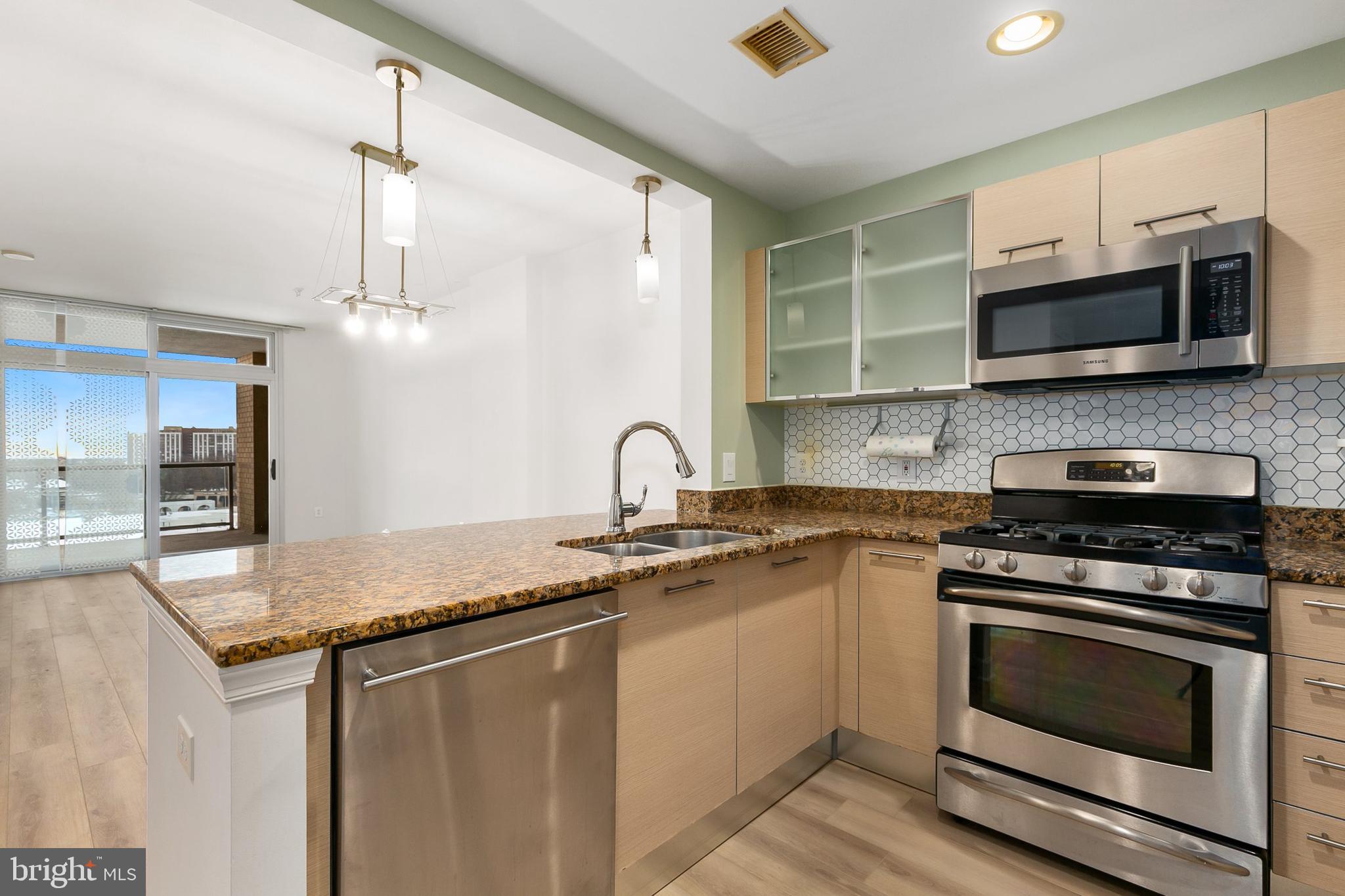 MIDTOWN BETHESDA NORTH - Residential