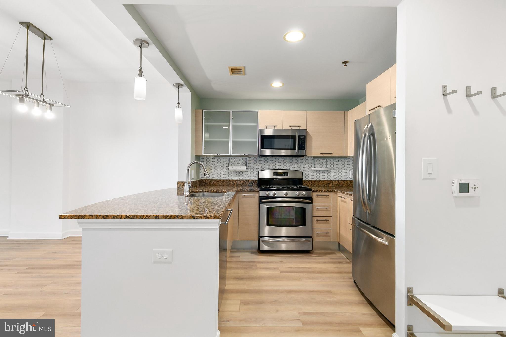 MIDTOWN BETHESDA NORTH - Residential