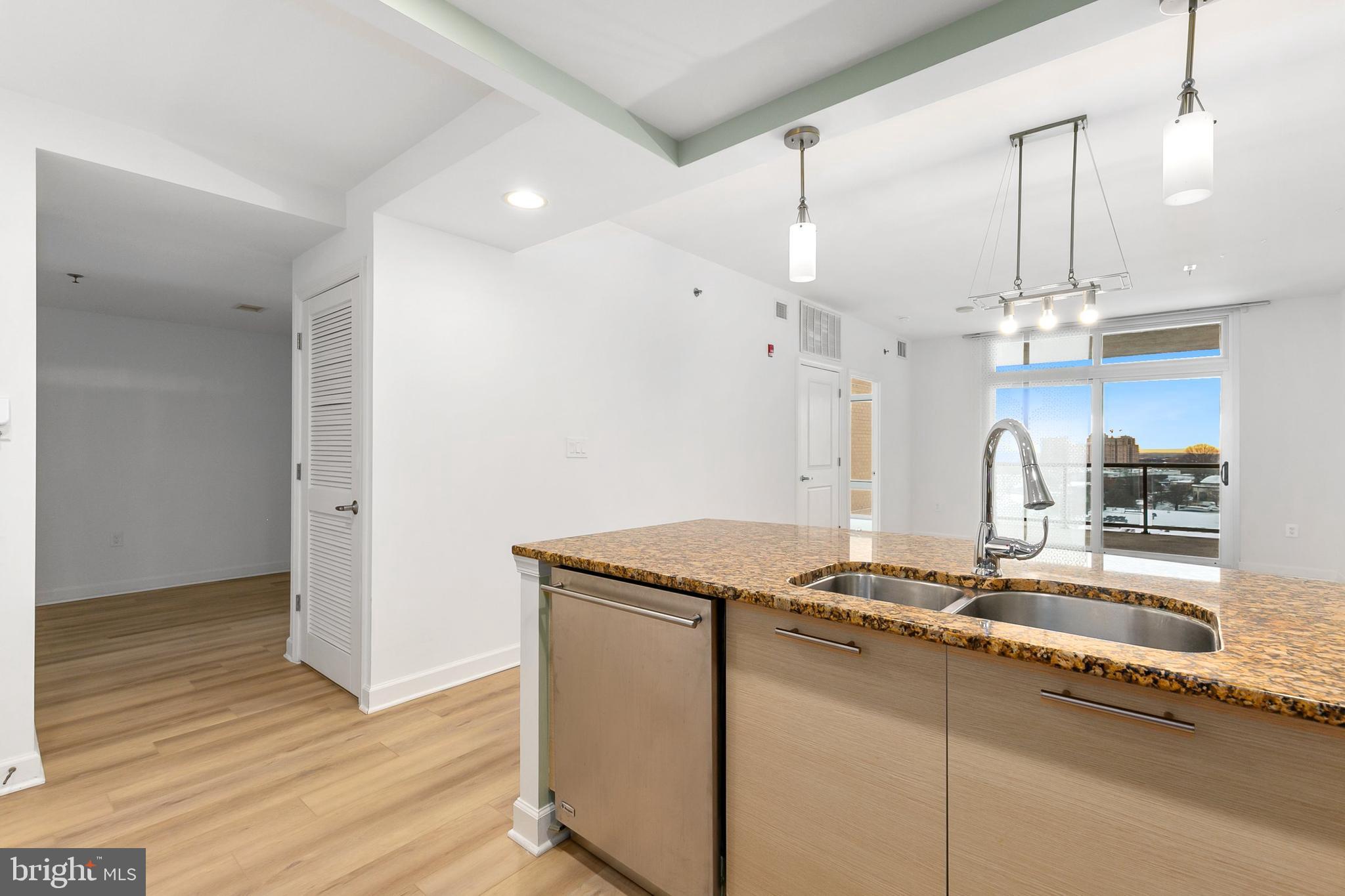 MIDTOWN BETHESDA NORTH - Residential