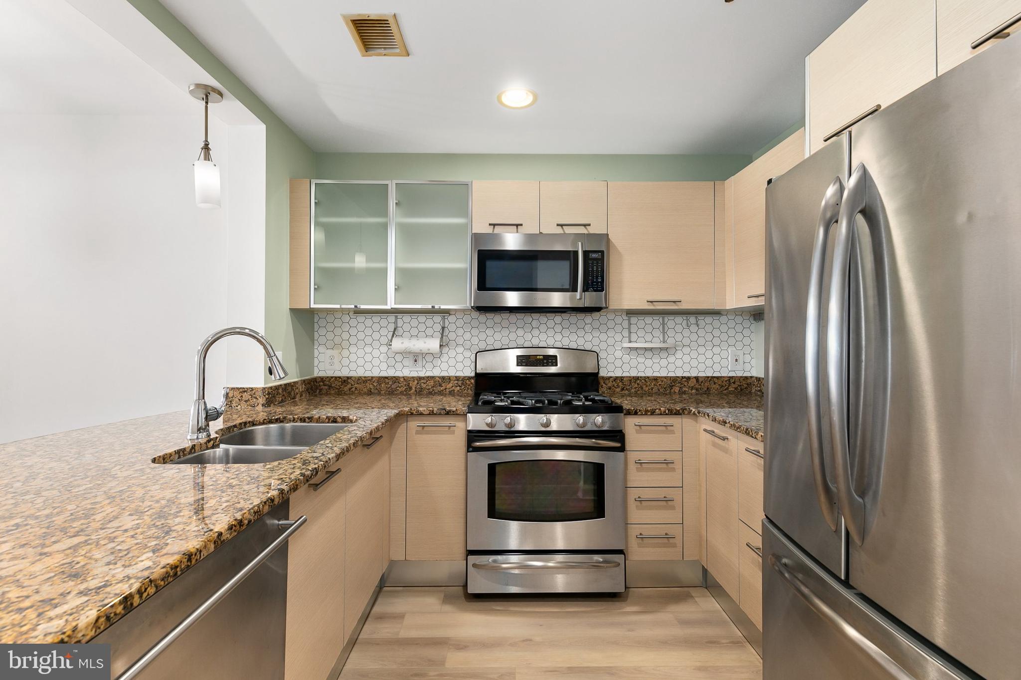 MIDTOWN BETHESDA NORTH - Residential