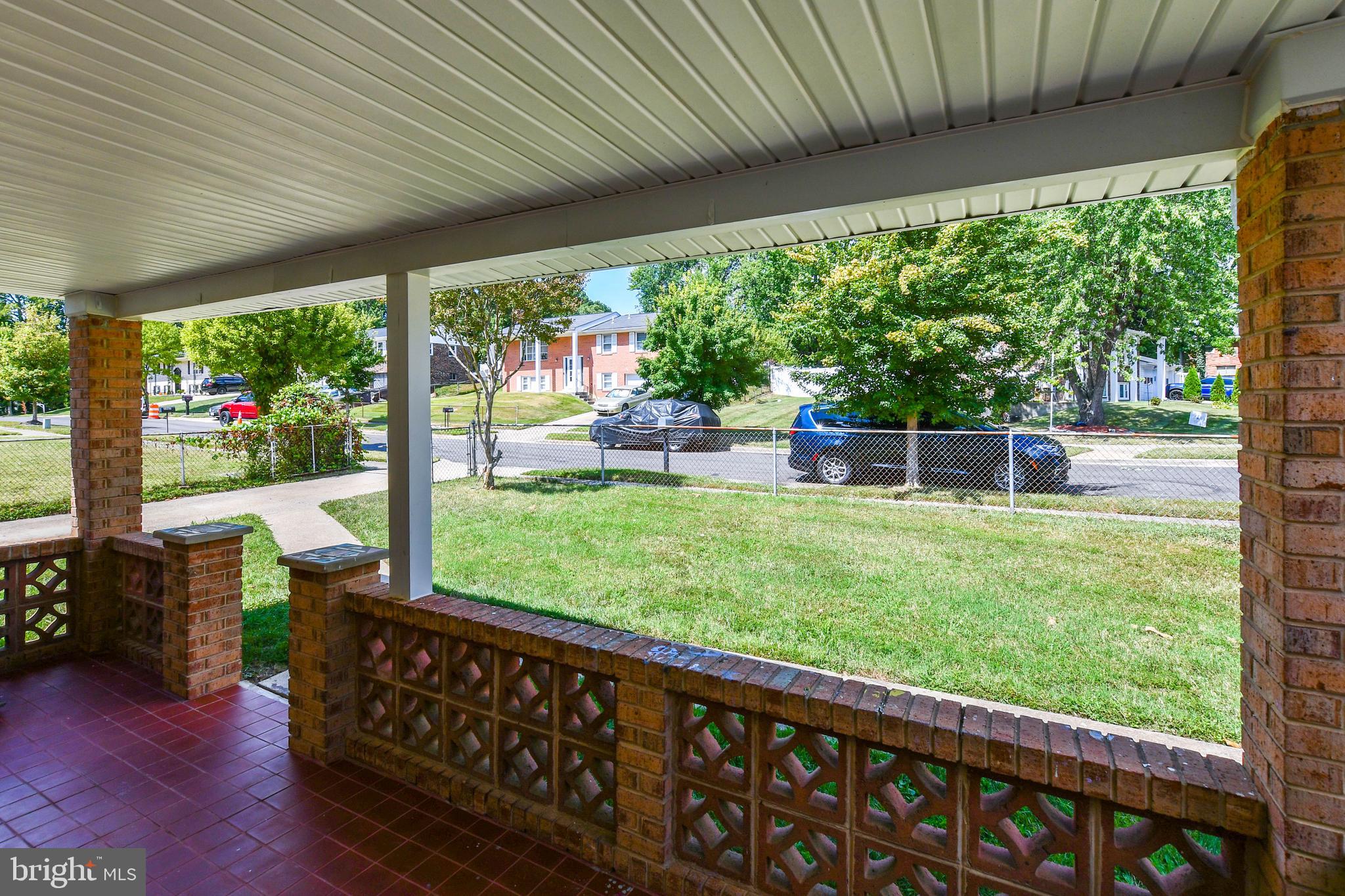 CHRIS MAR MANOR - Residential