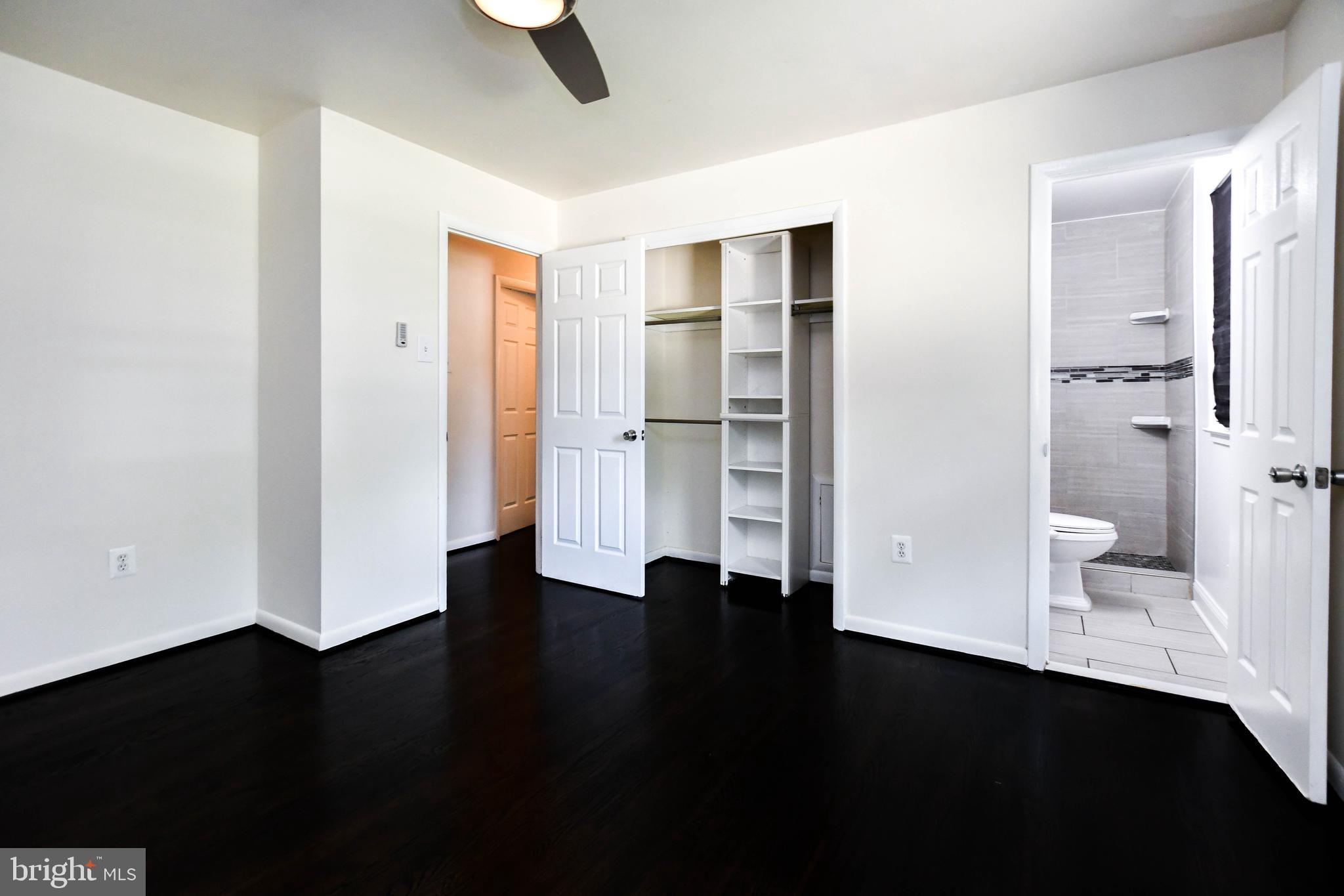 CHRIS MAR MANOR - Residential