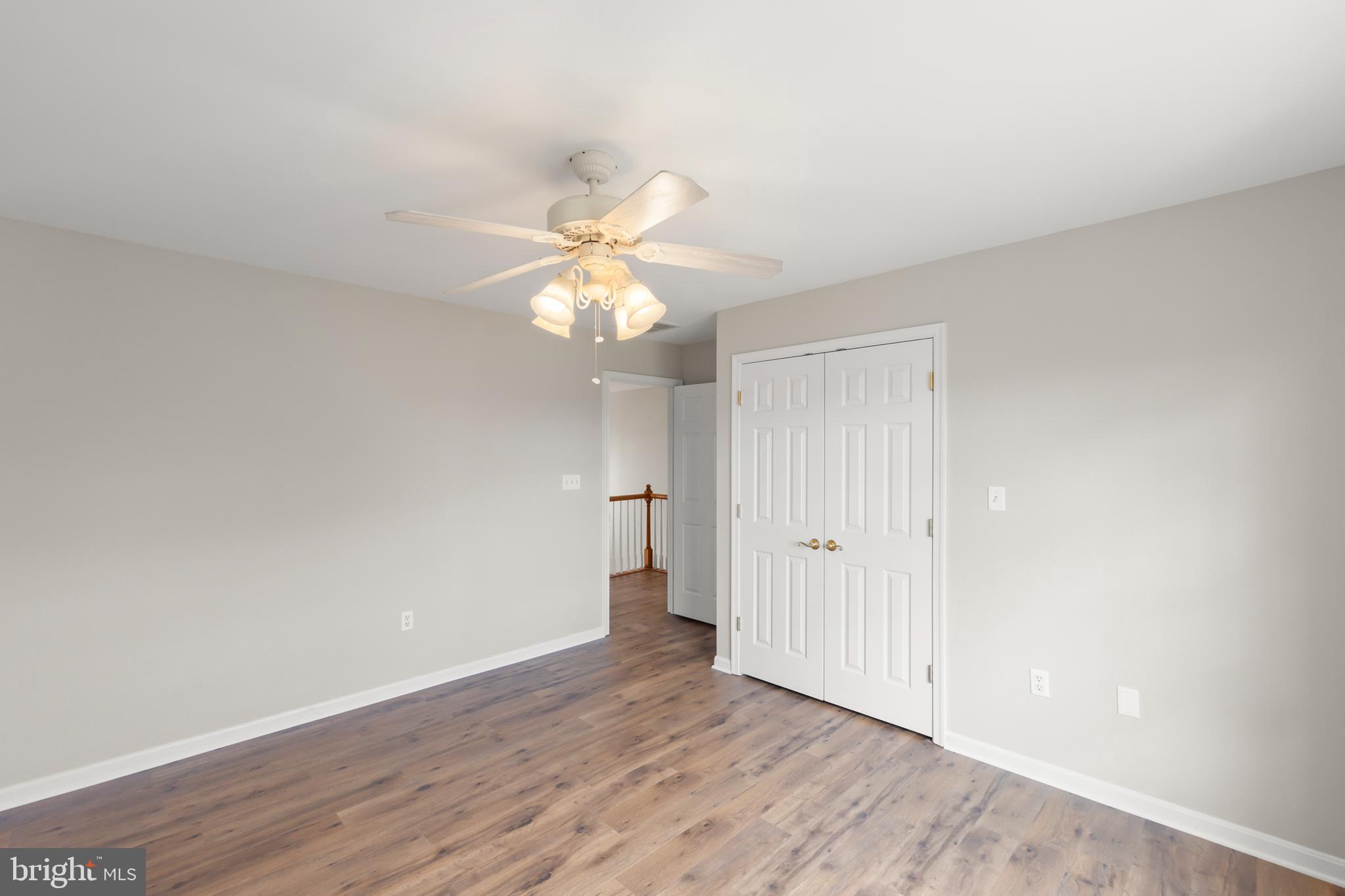 WOODSIDE ESTATES - Residential