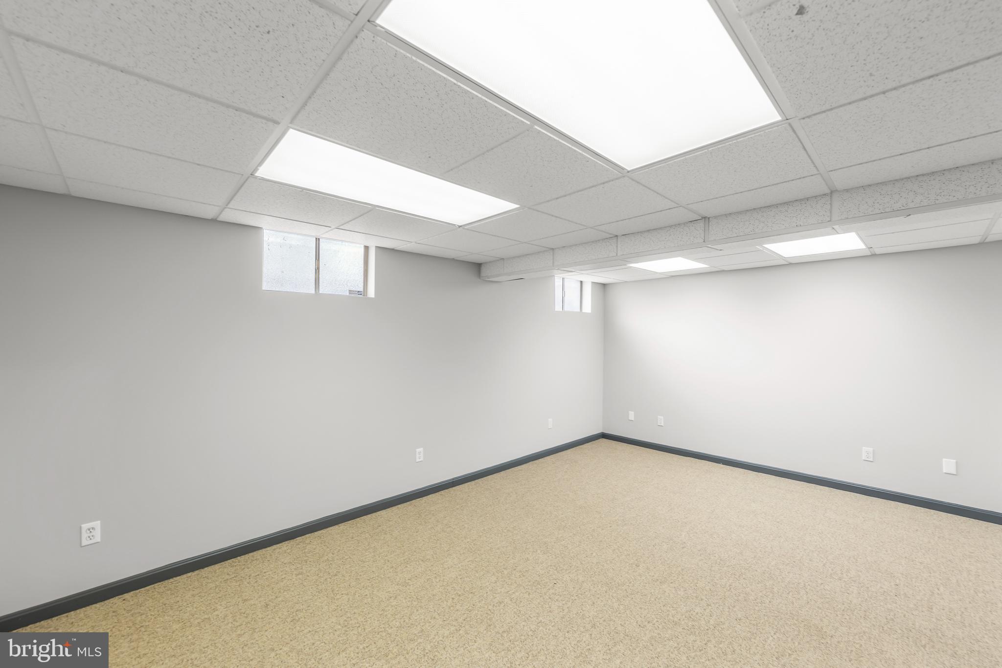 WOODSIDE ESTATES - Residential