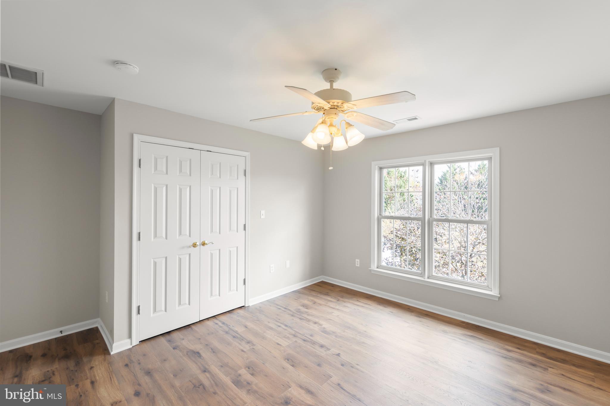 WOODSIDE ESTATES - Residential