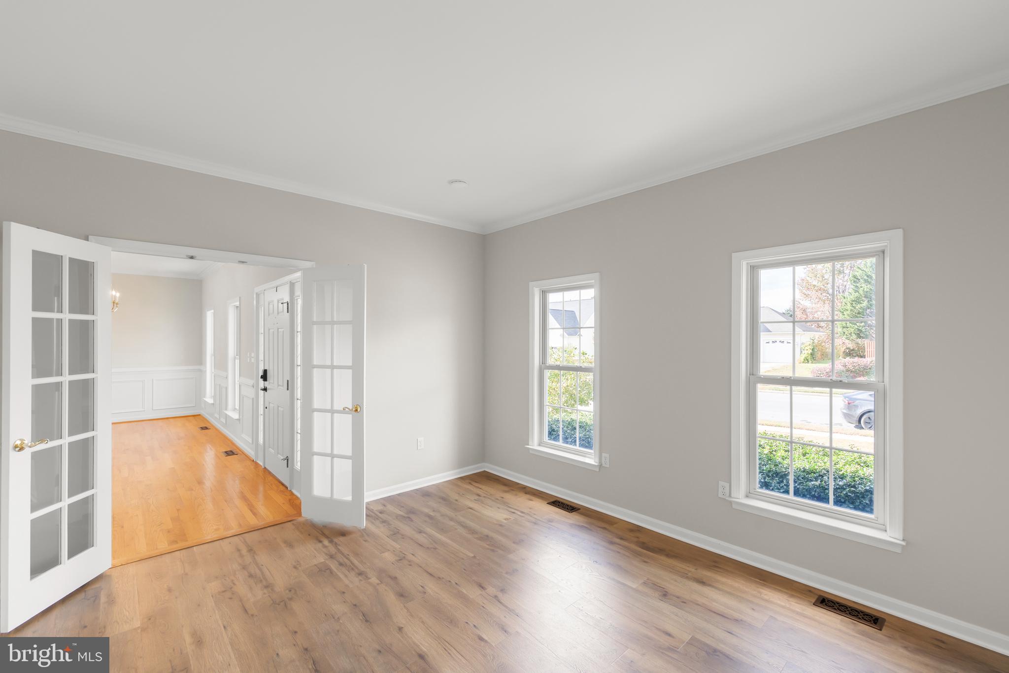 WOODSIDE ESTATES - Residential