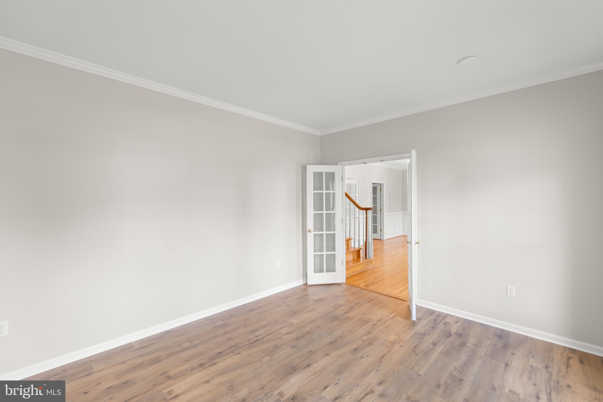 WOODSIDE ESTATES - Residential