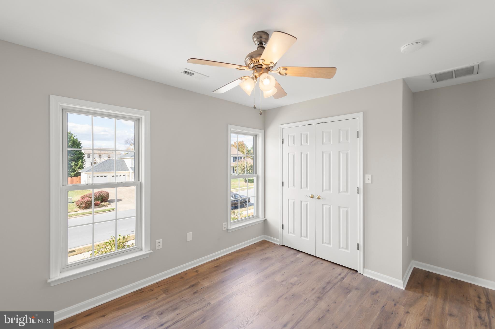 WOODSIDE ESTATES - Residential