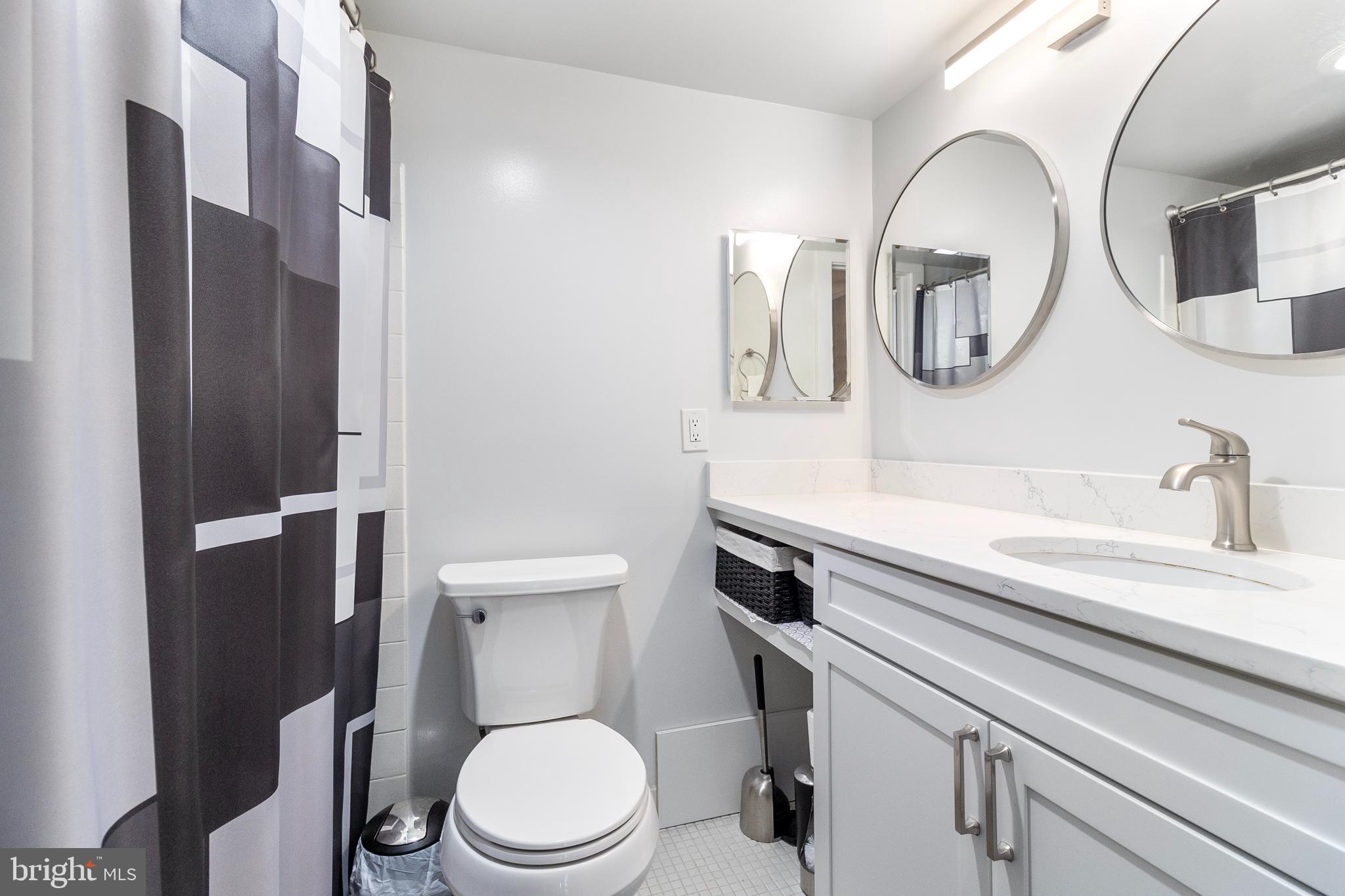 IDYLWOOD TOWERS CONDO - Residential