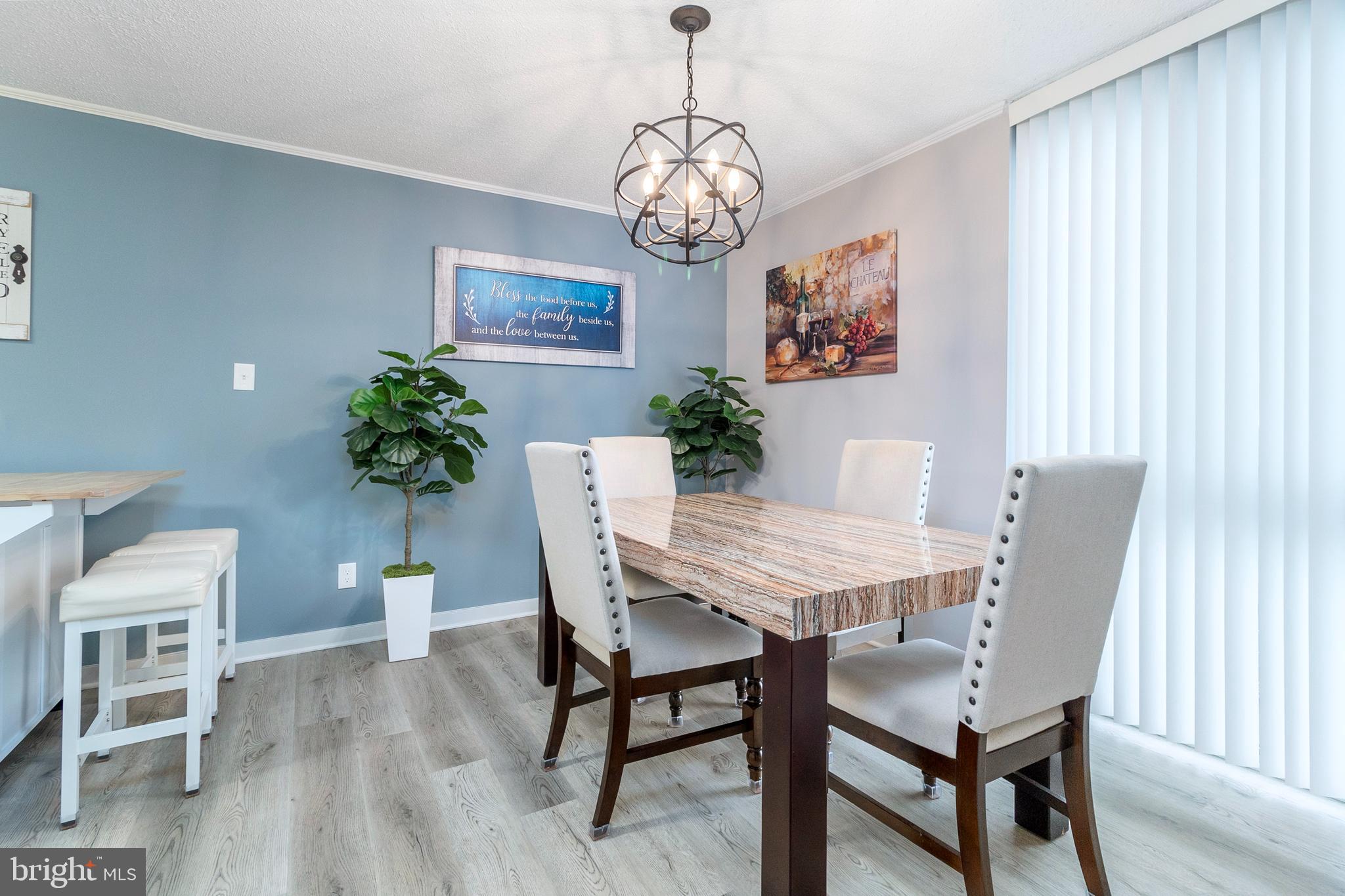 IDYLWOOD TOWERS CONDO - Residential